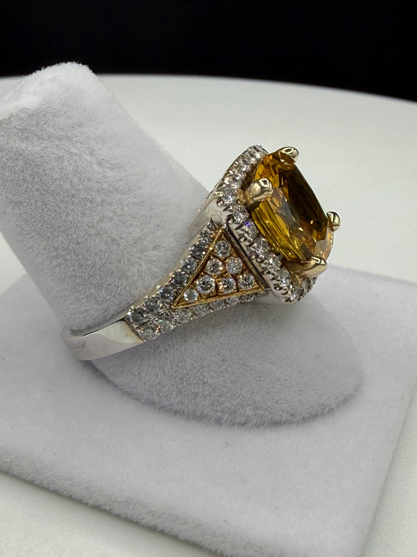 AGL Certified 4.35 CT Yellow Sapphire 0.81 CTW Diamond 18K Two Tone Ring | Size 7.5