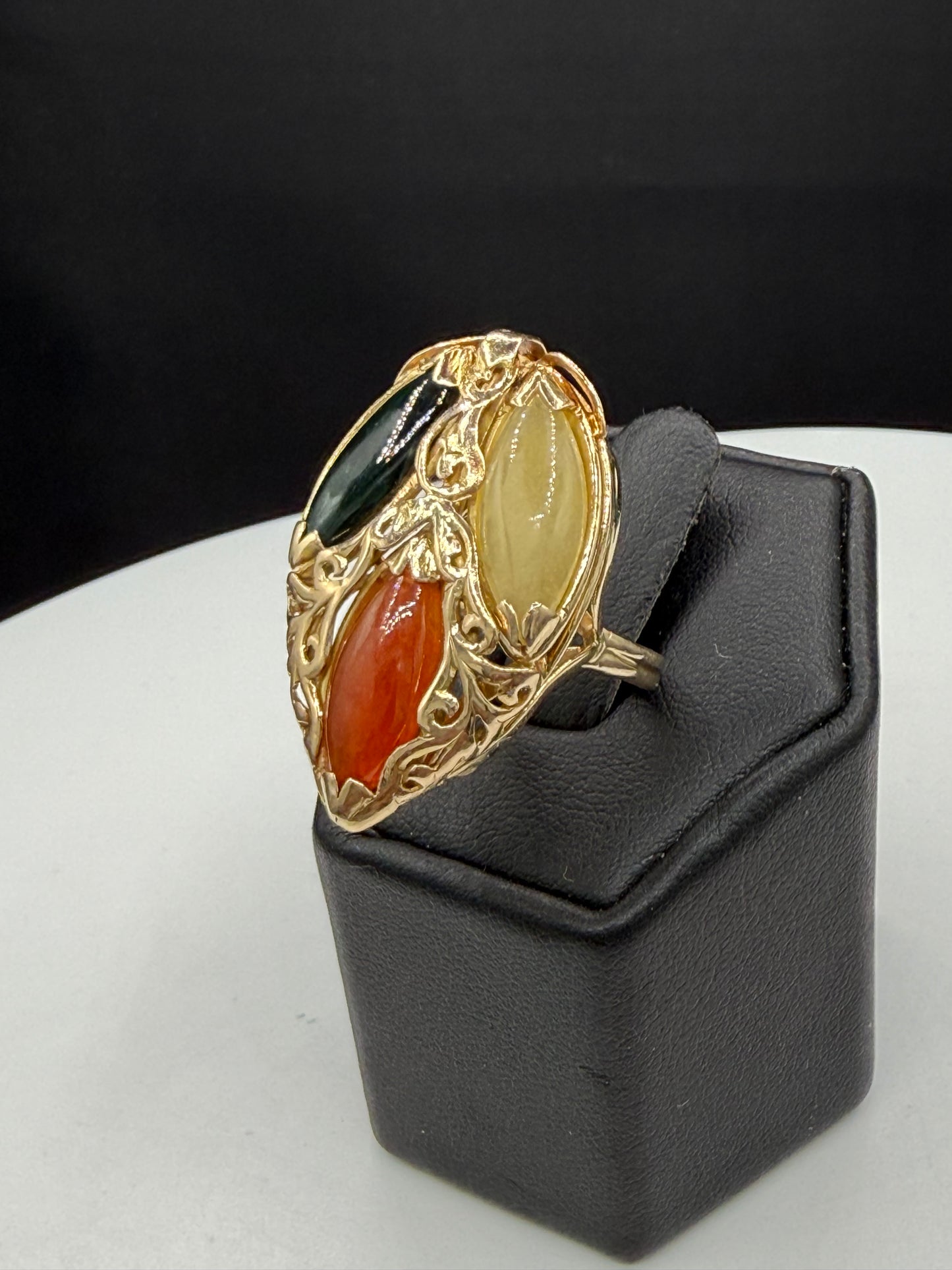 Vintage 14K Gold Natural Tri-Color Jade Cocktail Ring 3 Stone Statement Size 7