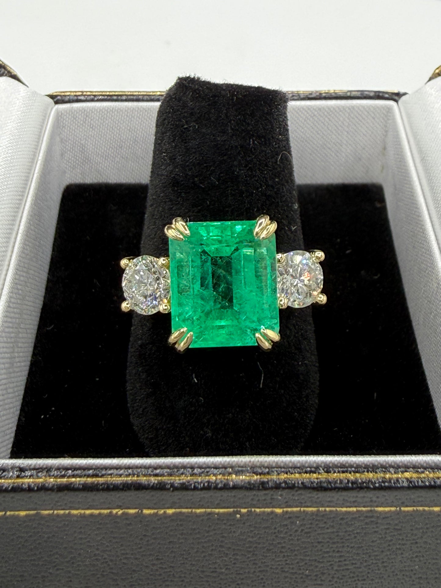 GIA Certified 5.76 Ct Natural Colombian Emerald (F1) & 1.30 CTW Diamond Three-Stone Ring in Solid 18K Yellow Gold | Size 7