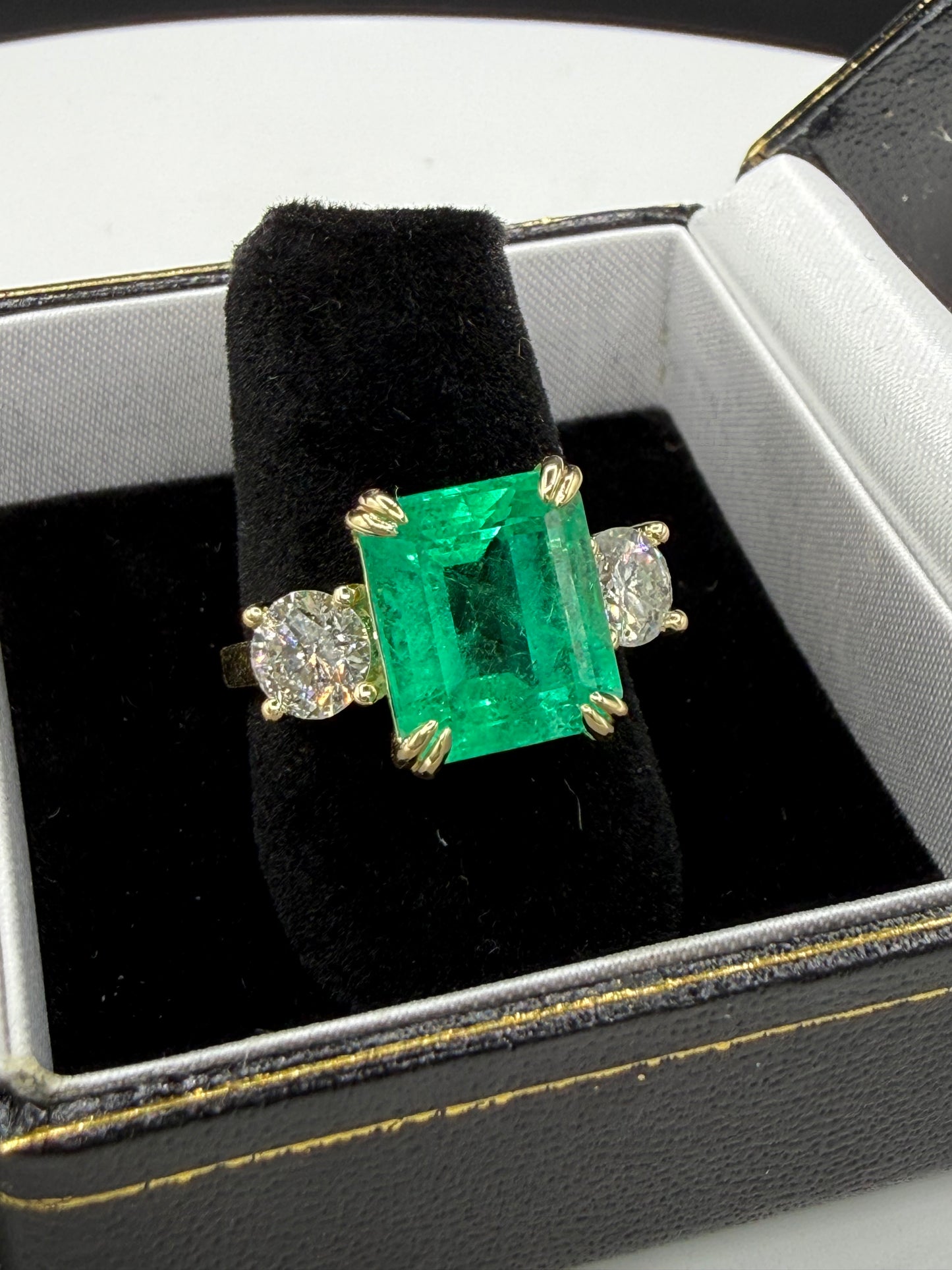 GIA Certified 5.76 Ct Natural Colombian Emerald (F1) & 1.30 CTW Diamond Three-Stone Ring in Solid 18K Yellow Gold | Size 7