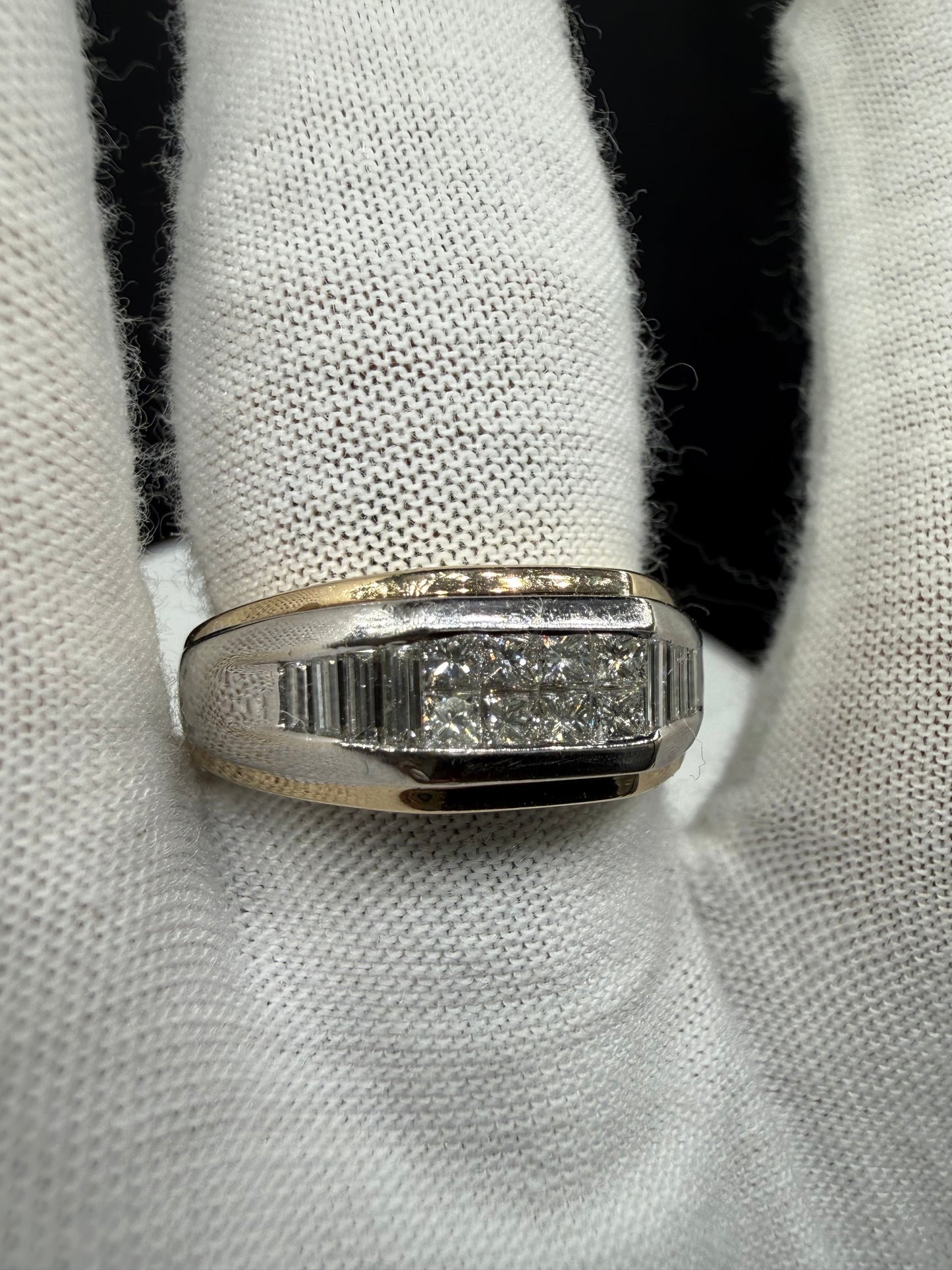 Vintage 0.75 Carat Natural Diamond 14k Yellow & White Gold Mens Statement Ring (Size 10.25)