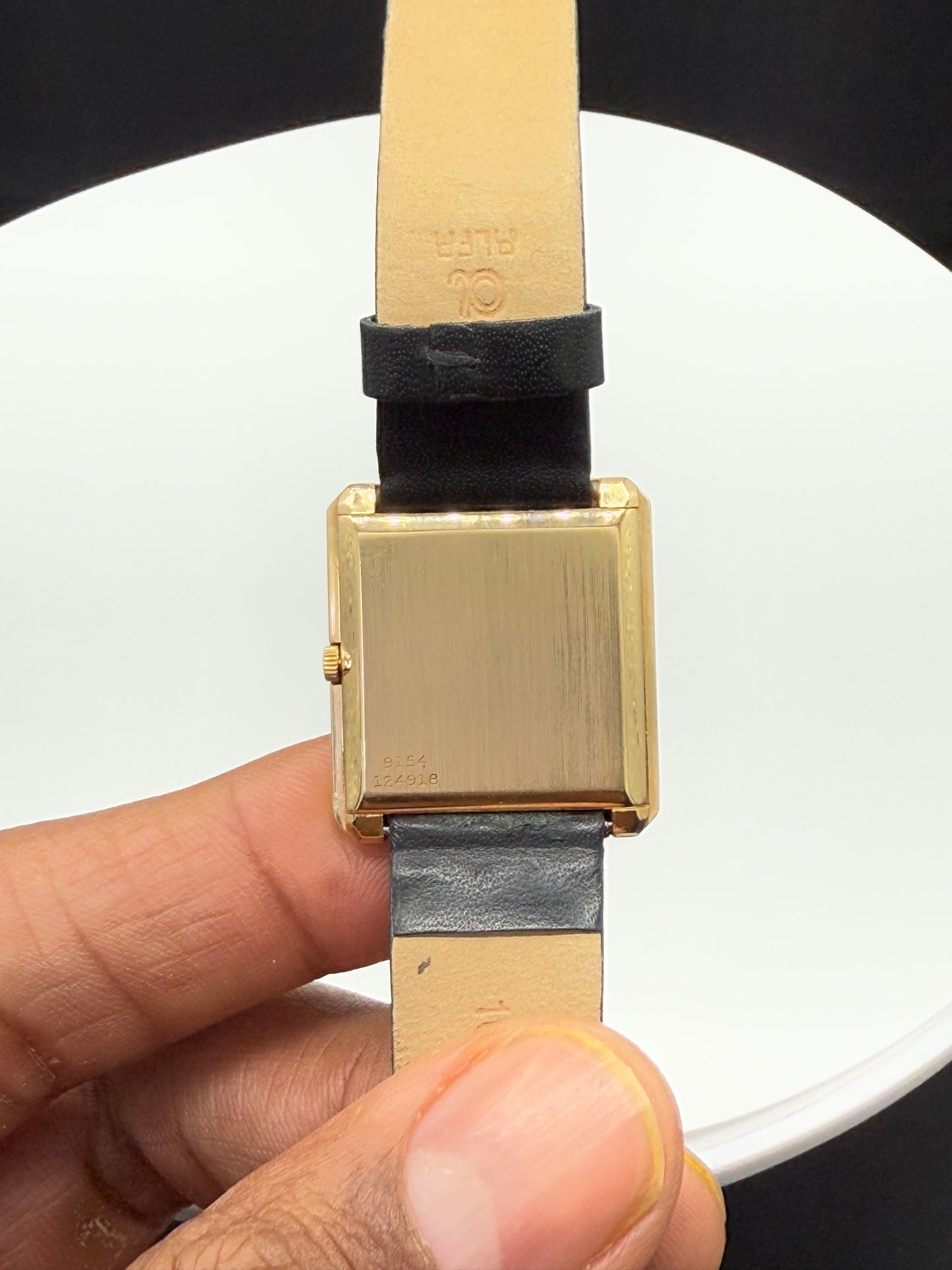 Piaget Protocole 9154 18k Yellow Gold 25mm x 28mm Pinstripe Dial