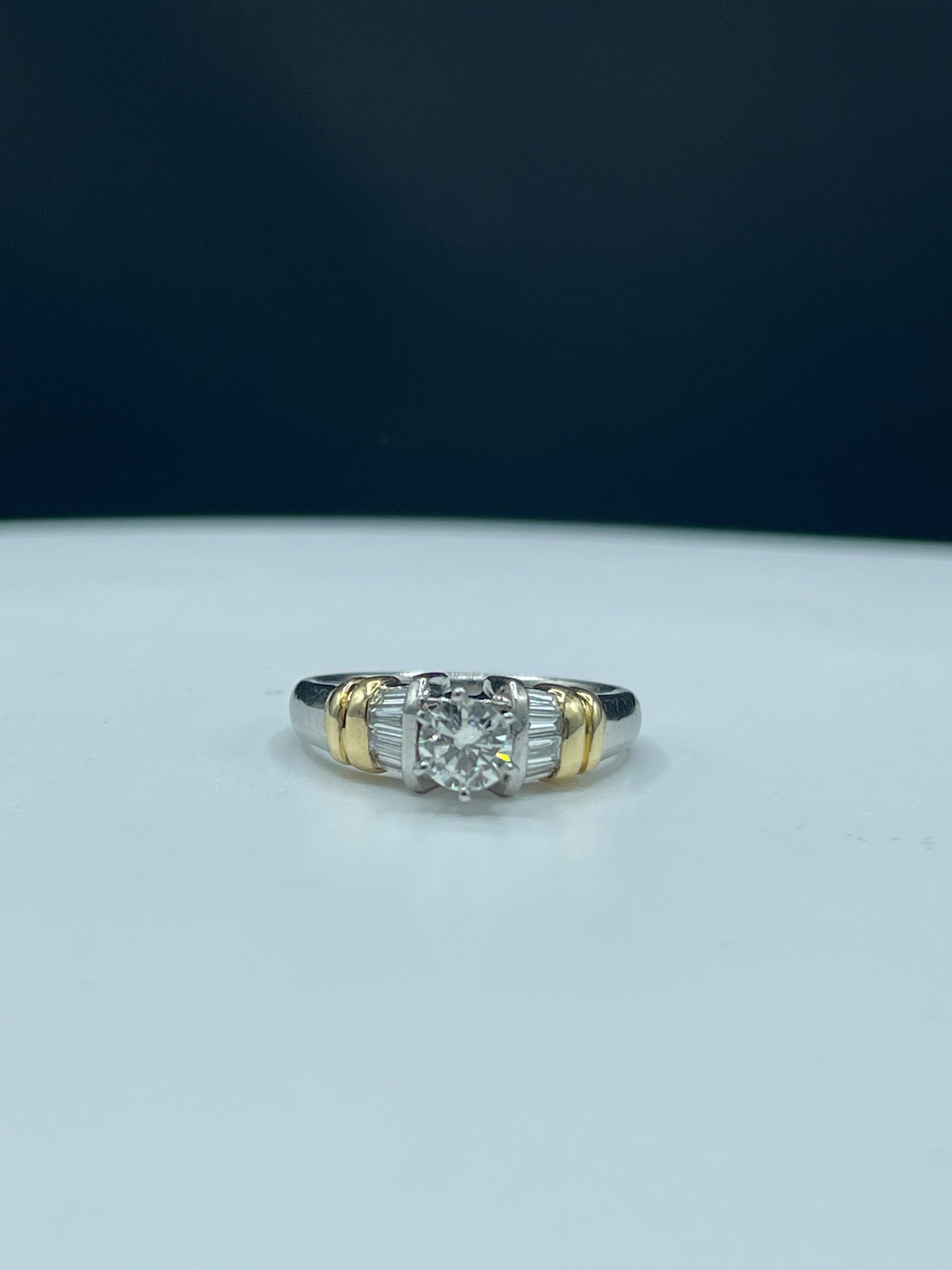 1.06 Carat Natural Diamond Platinum & 18k Gold Engagement Ring (Size 7)