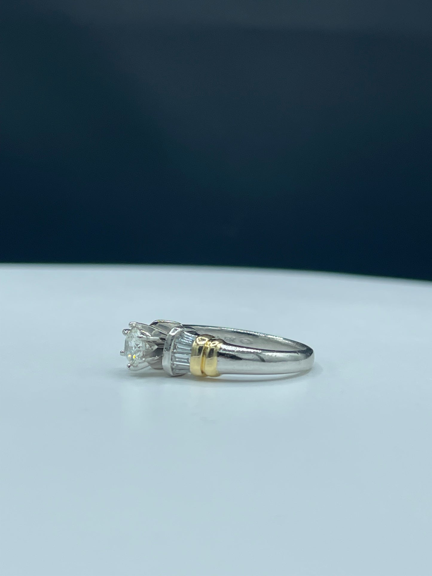 1.06 Carat Natural Diamond Platinum & 18k Gold Engagement Ring (Size 7)
