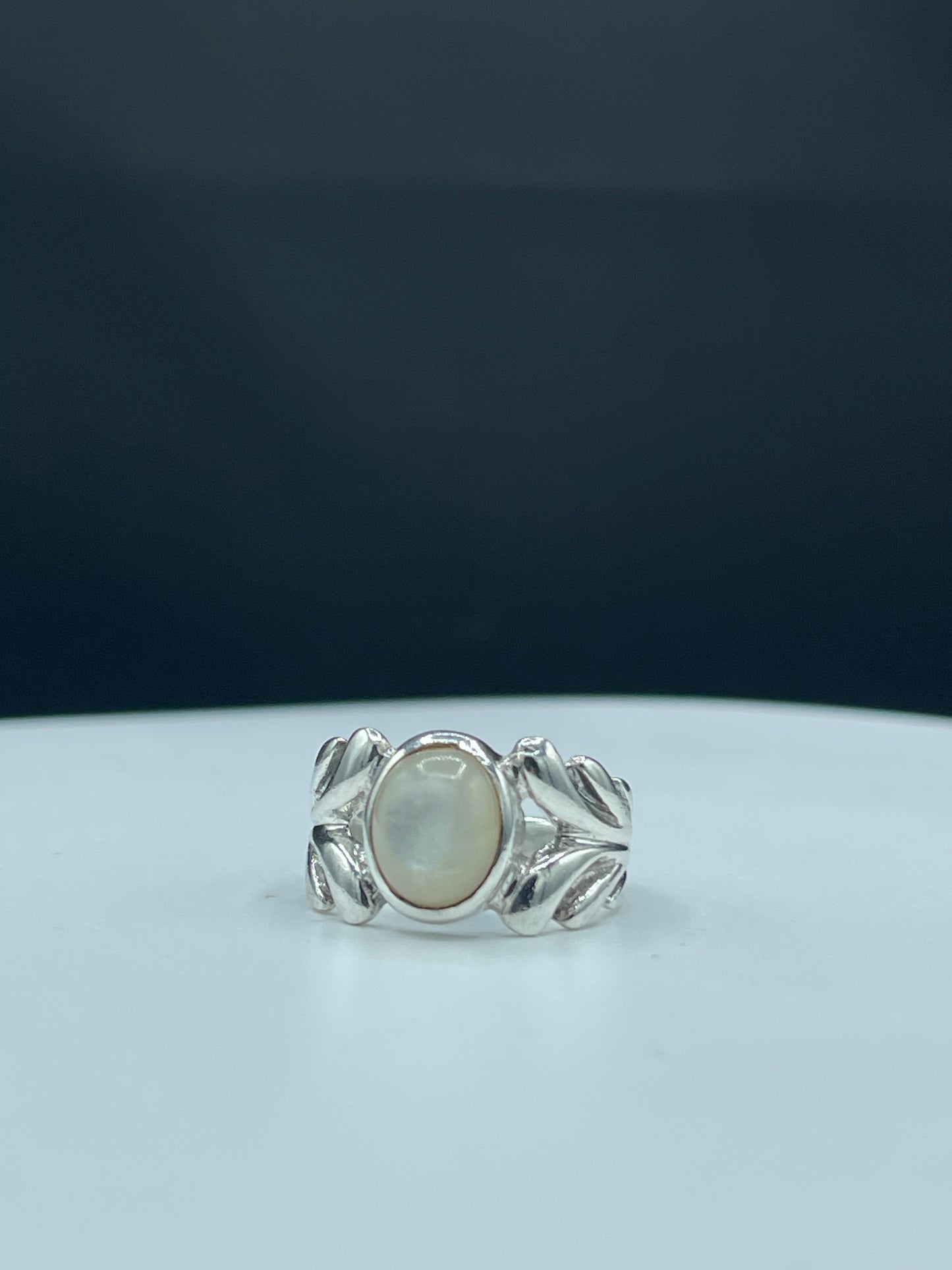 Natural Mother Of Pearl Sterling Silver Ring (Size 8)