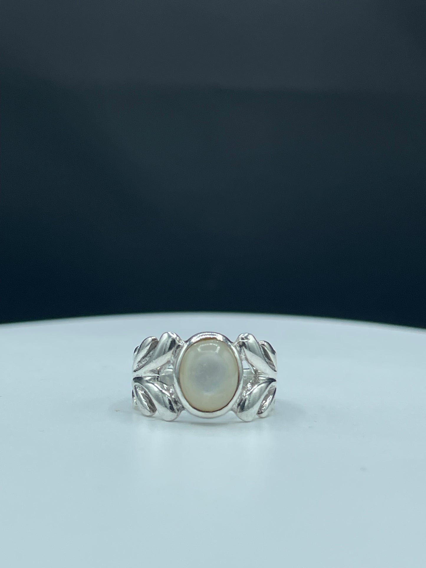 Natural Mother Of Pearl Sterling Silver Ring (Size 8)