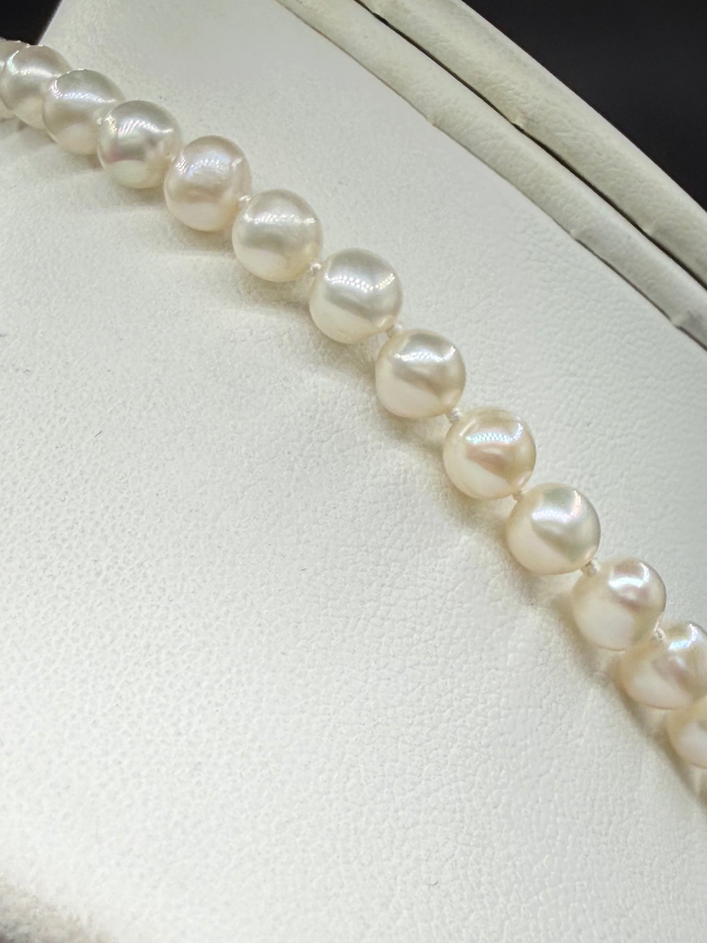Natural Freshwater Pearl Necklace 14K Gold Fish Hook Clasp 18.5"