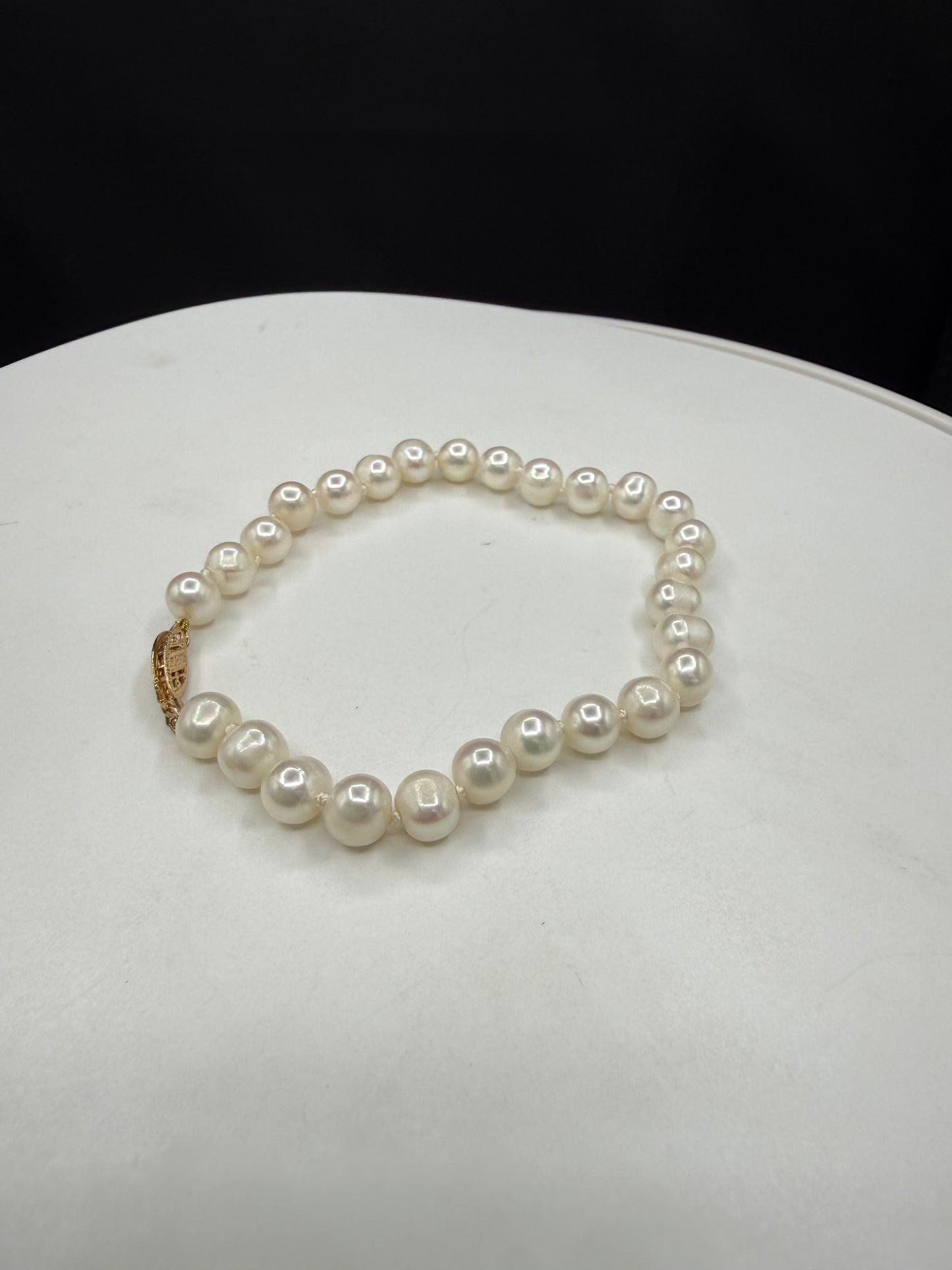 Natural White Pearl Bracelet 14K Gold Filigree Fish Hook Clasp 7.5"