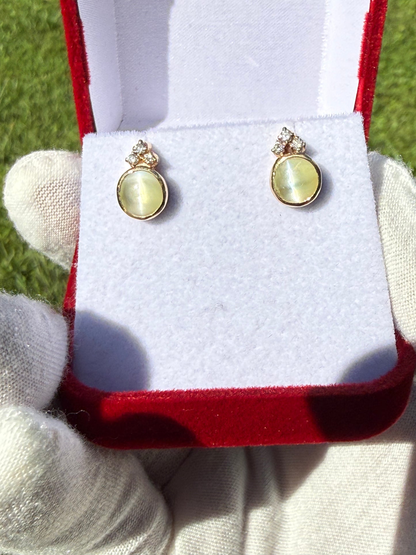 Natural Cats Eye Chrysoberyl & Diamond 18k Yellow Gold Screwback Earrings