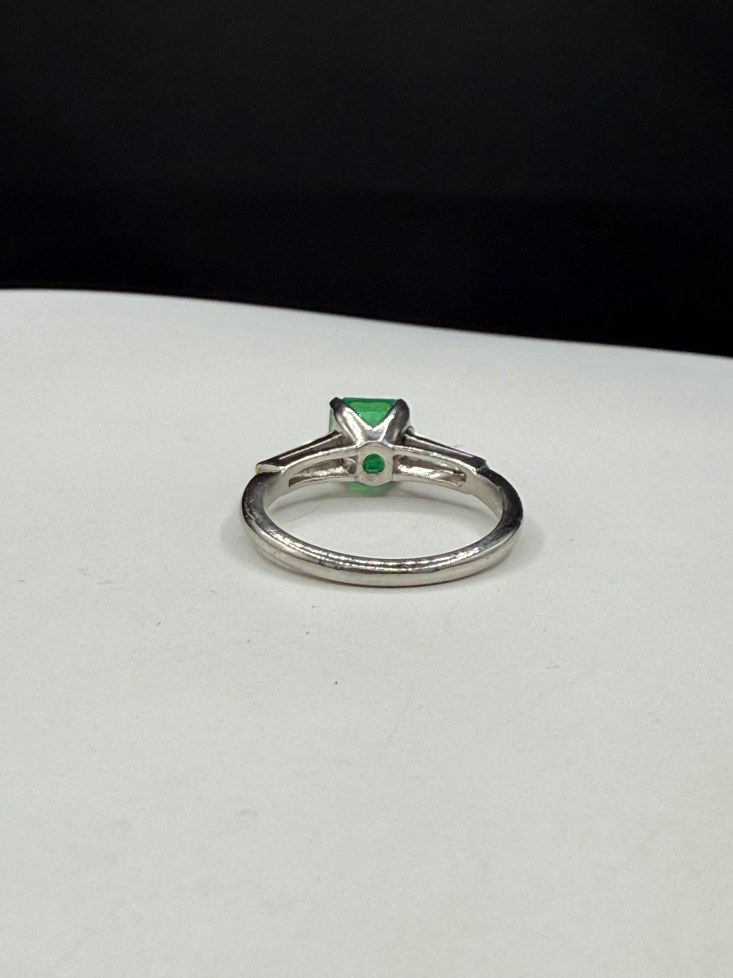 Natural Emerald & Tapered Baguette Diamond Platinum Ring | Size 6.25 | 1.50 CT Emerald | 0.40 CTW Diamonds