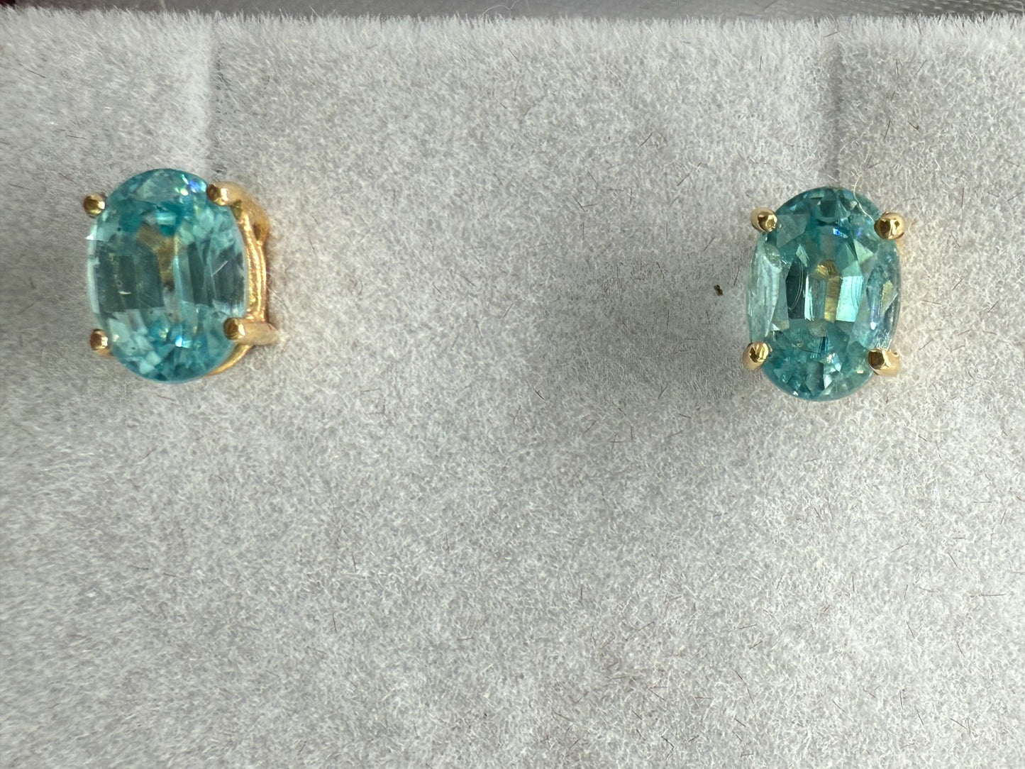 2.65 Carat Natural Blue Zircon 14K Yellow Gold Stud Earrings
