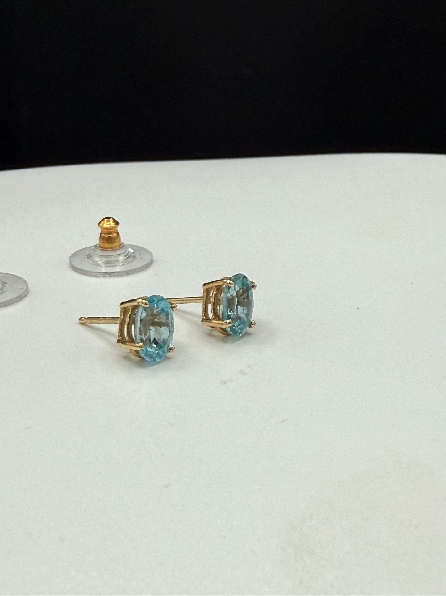 2.65 Carat Natural Blue Zircon 14K Yellow Gold Stud Earrings