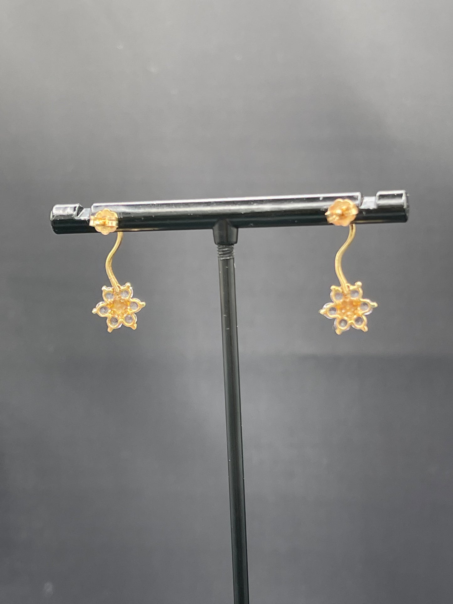 1 Carat Natural Tanzanite Floral 14k Yellow Gold Dangle Earrings