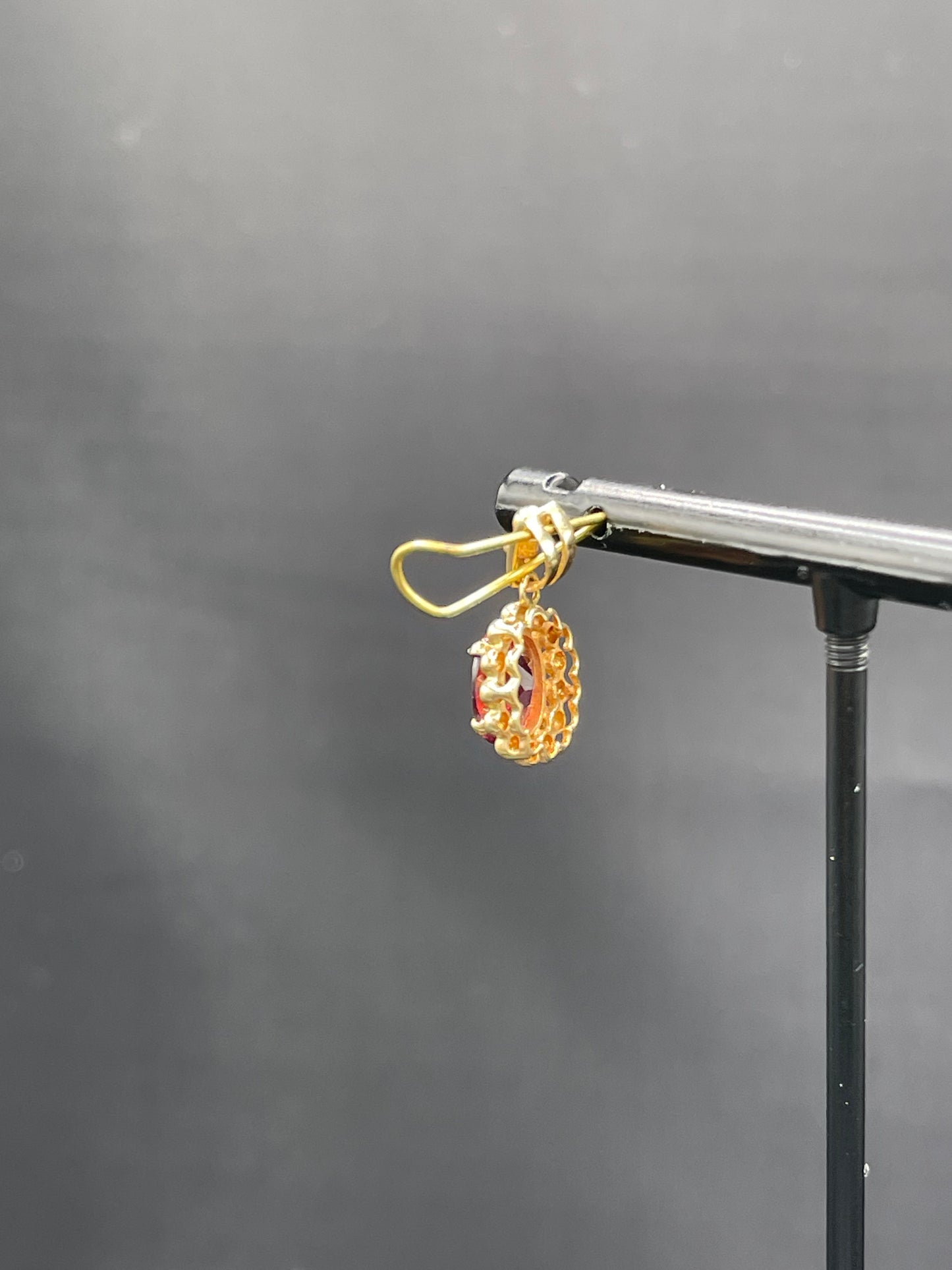 1.45 Carat Umbalite Garnet 14K Yellow Gold Pendant