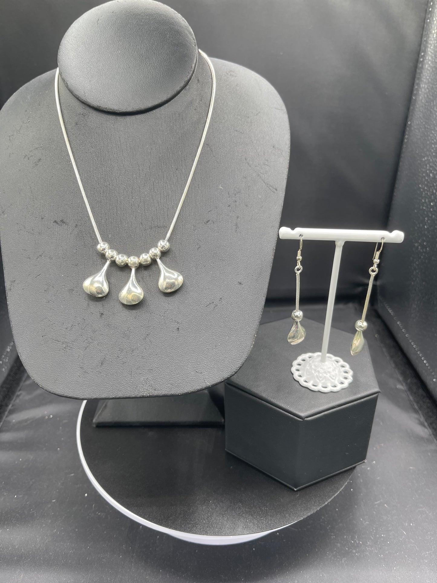 Solid Sterling Silver Tear Drop Adjustable Necklace & Dangle Earring Set