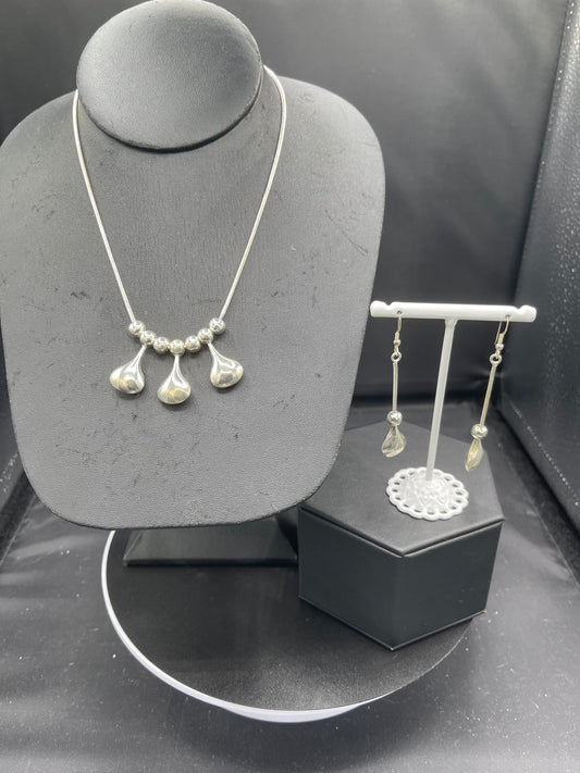 Solid Sterling Silver Tear Drop Adjustable Necklace & Dangle Earring Set