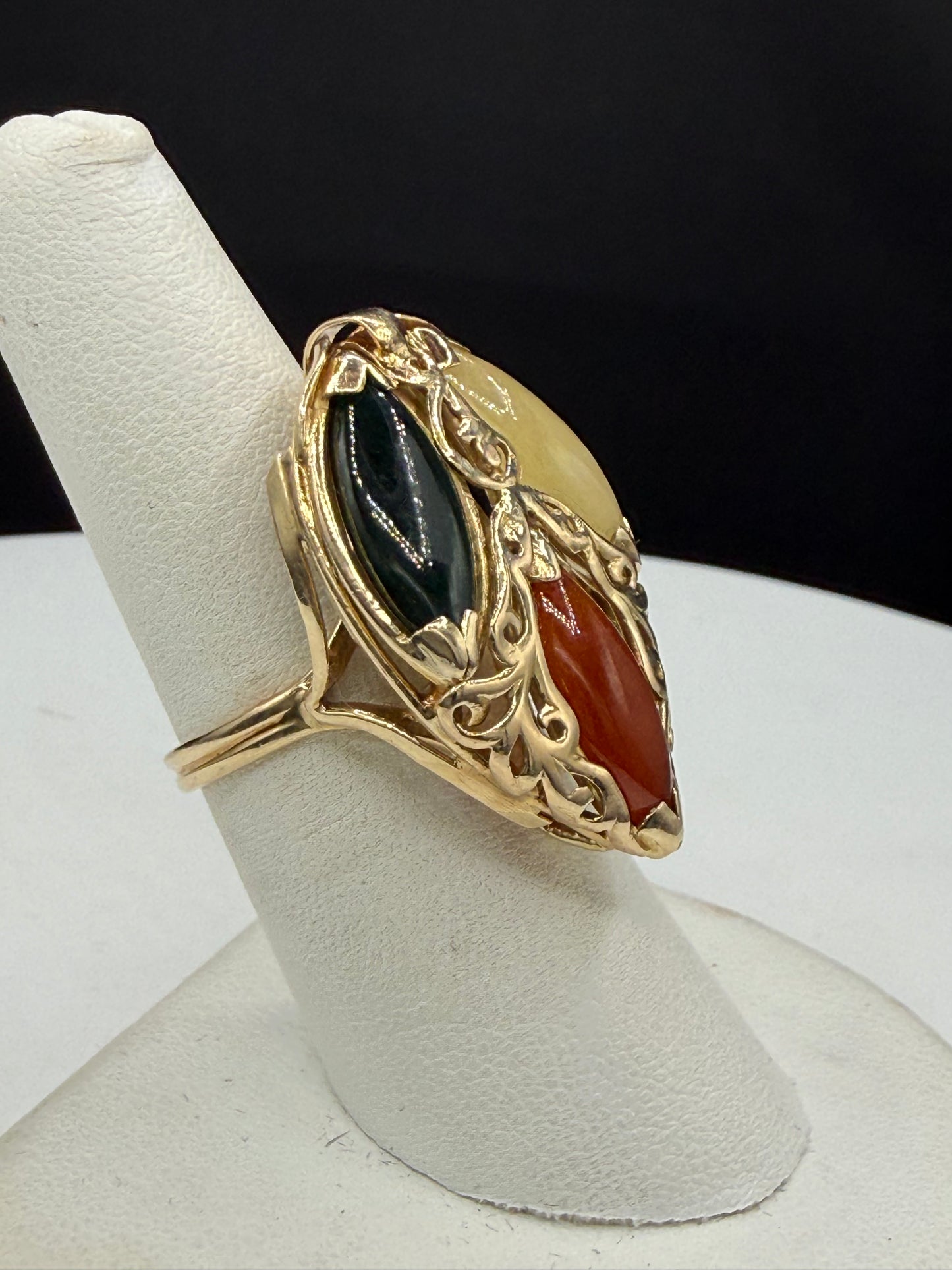 Vintage 14K Gold Natural Tri-Color Jade Cocktail Ring 3 Stone Statement Size 7