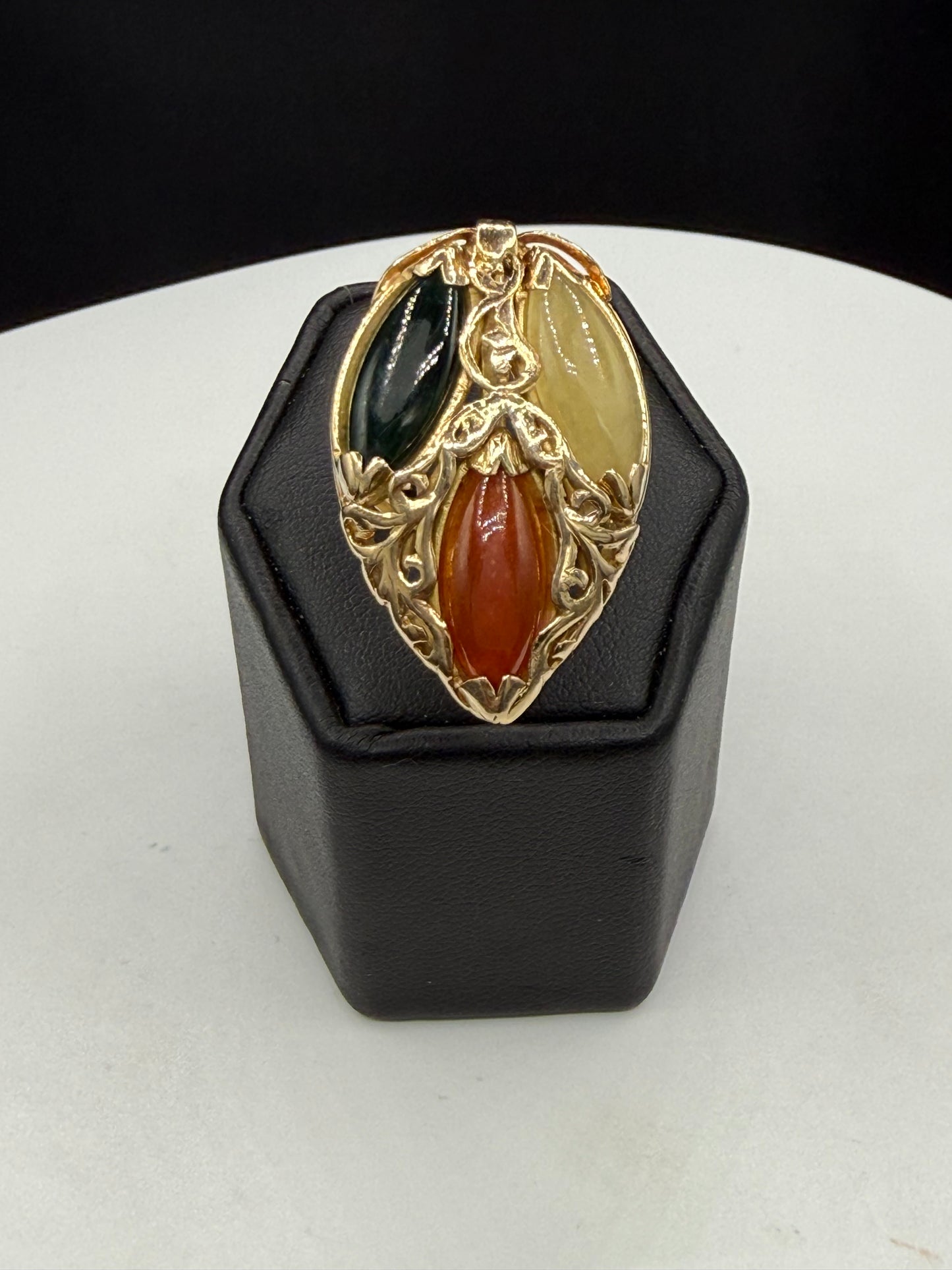Vintage 14K Gold Natural Tri-Color Jade Cocktail Ring 3 Stone Statement Size 7