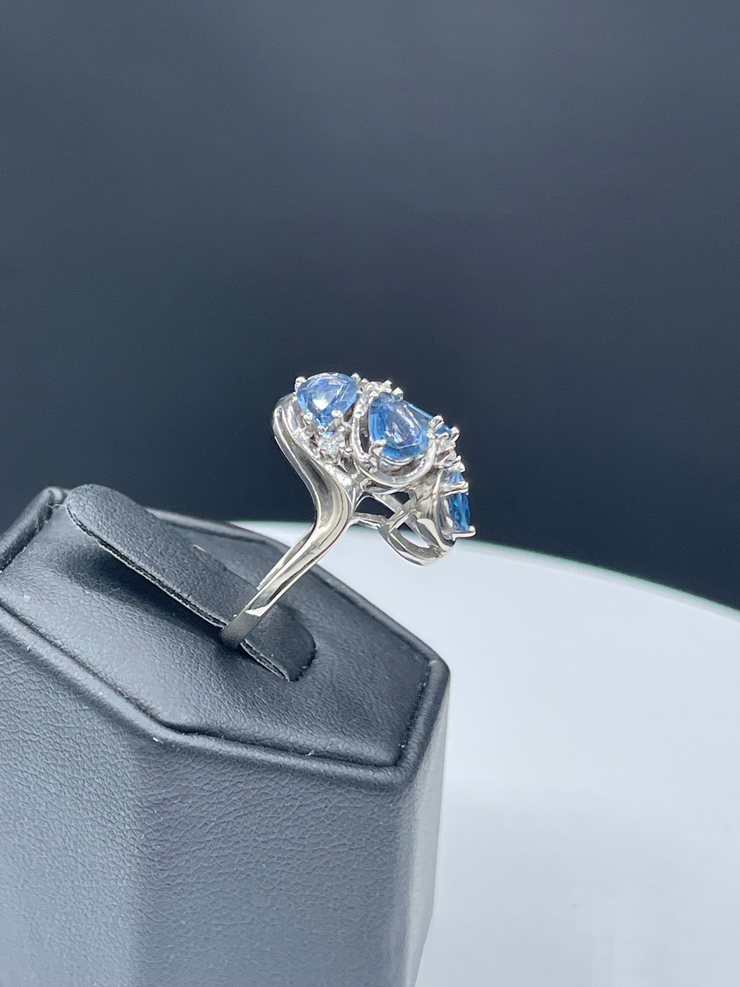 Vintage Natural Sapphire & Diamond 14k White Gold Ring (Size 7.5)