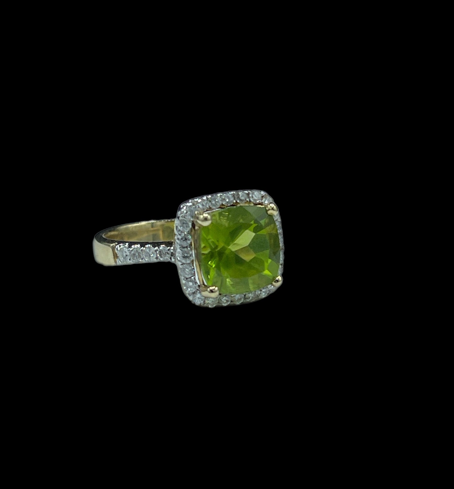 AGL Certified 4.70 Carat Burma Peridot And Diamond 14k Yellow Gold Engagement Ring (Size 7.25)