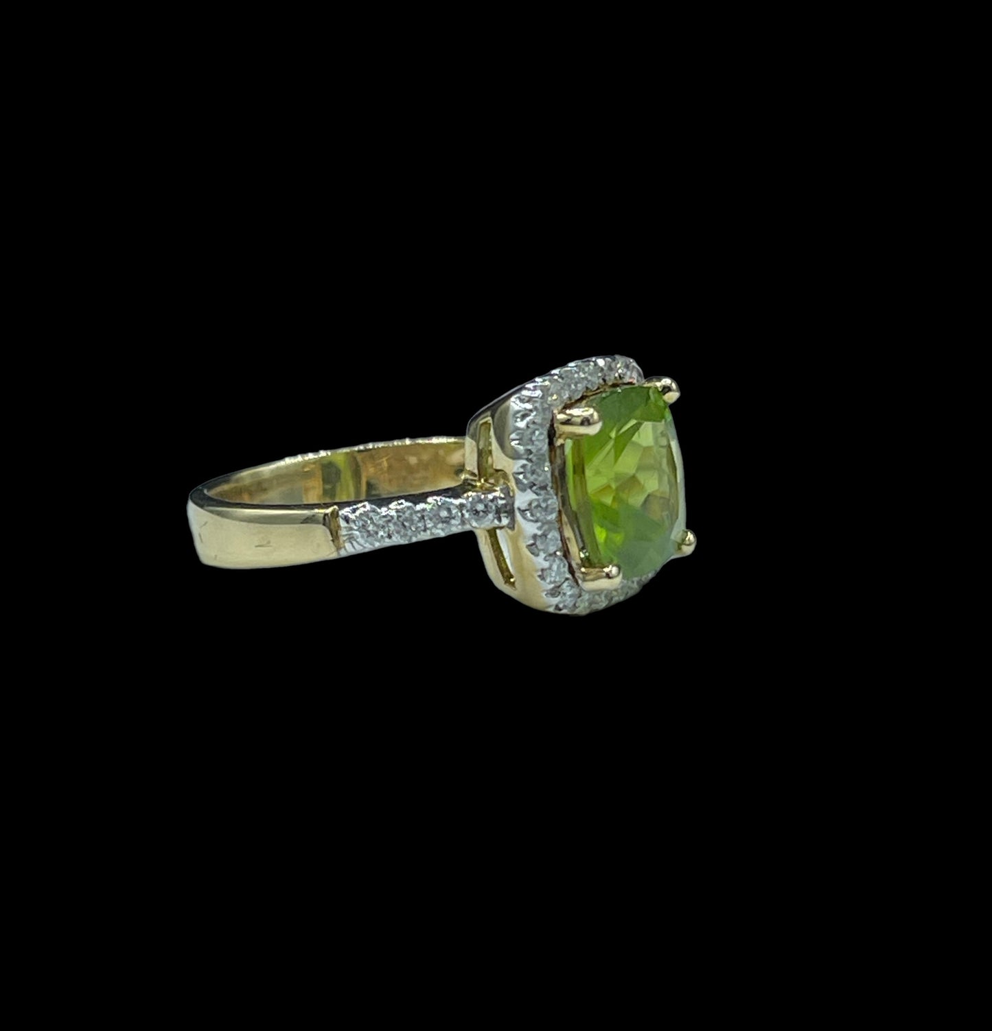AGL Certified 4.70 Carat Burma Peridot And Diamond 14k Yellow Gold Engagement Ring (Size 7.25)