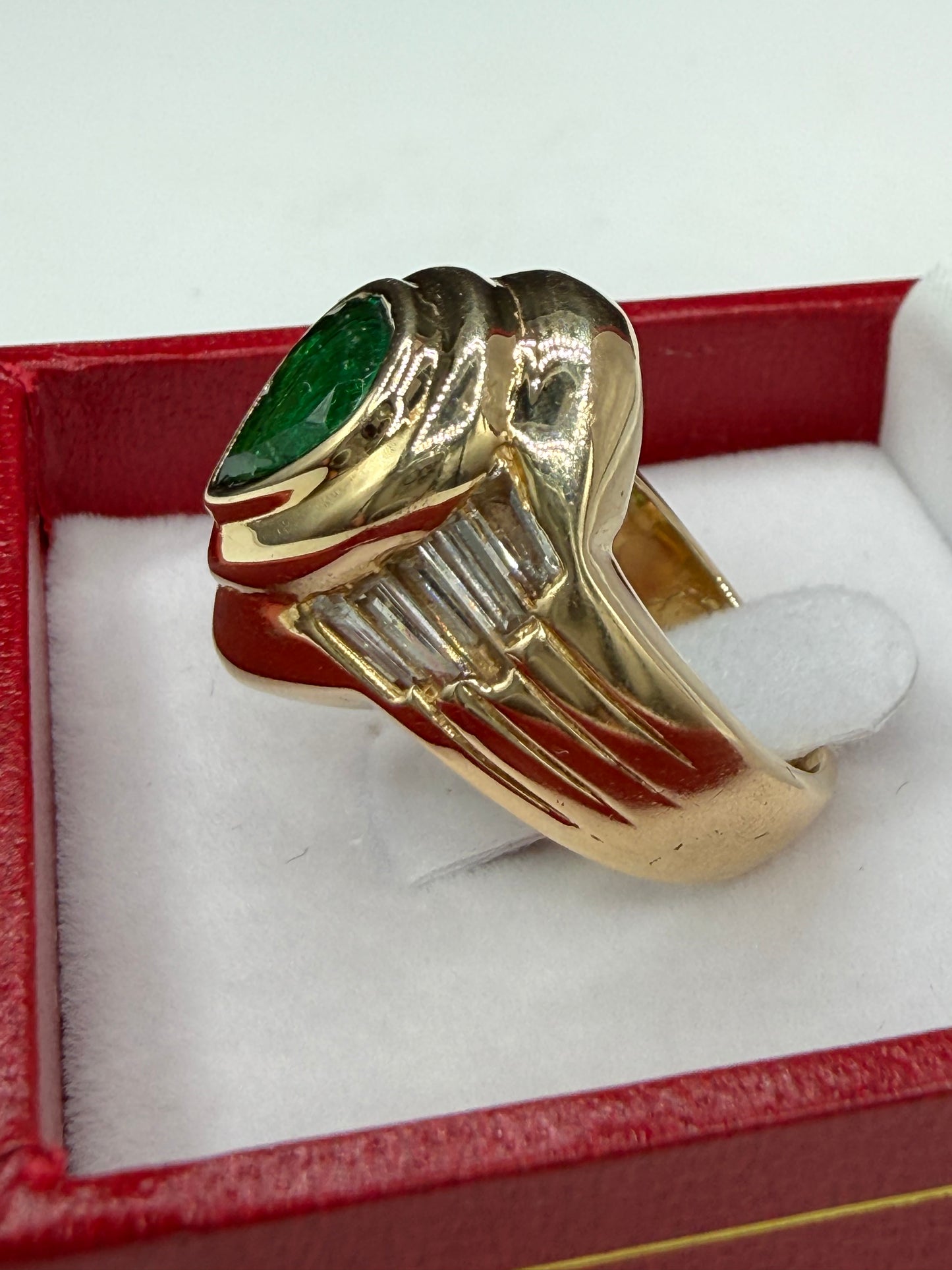 3.20ct Natural Pear Emerald & 1.10ct Diamond Ring 18K Yellow Gold | Size 6