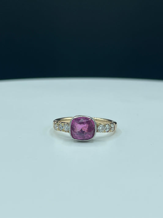 3.08 Carat Natural Pink Sapphire & Diamond Platinum + 14k Yellow Gold Ring (Size 8.5)