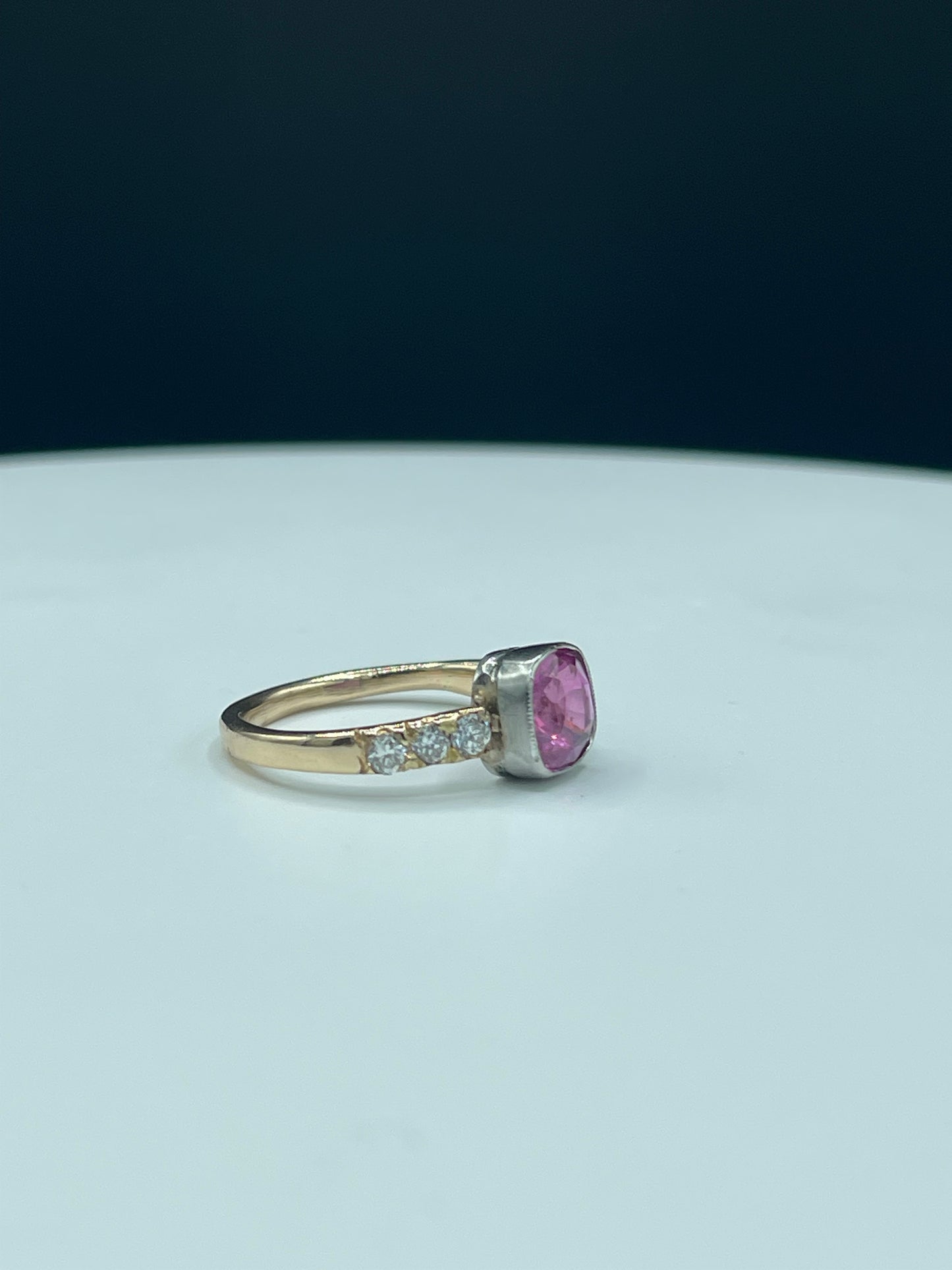3.08 Carat Natural Pink Sapphire & Diamond Platinum + 14k Yellow Gold Ring (Size 8.5)
