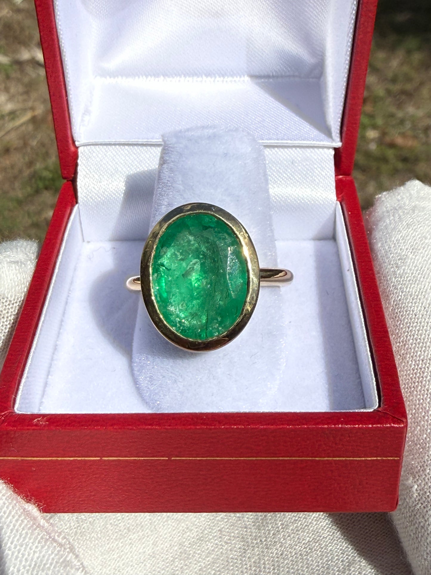 7.53 Carat Natural Emerald 18k Yellow Gold Custom Ring | Size 8