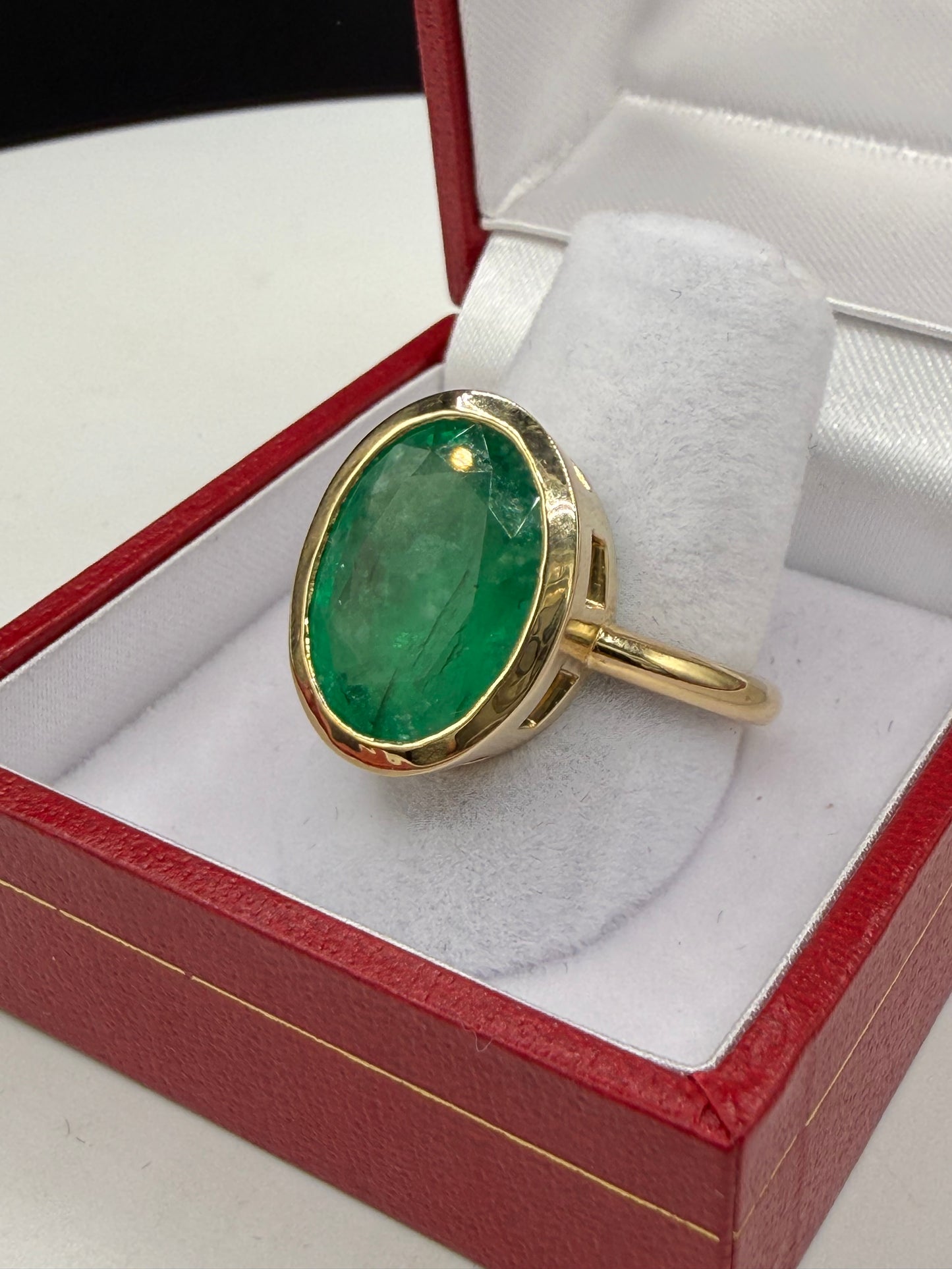 7.53 Carat Natural Emerald 18k Yellow Gold Custom Ring | Size 8