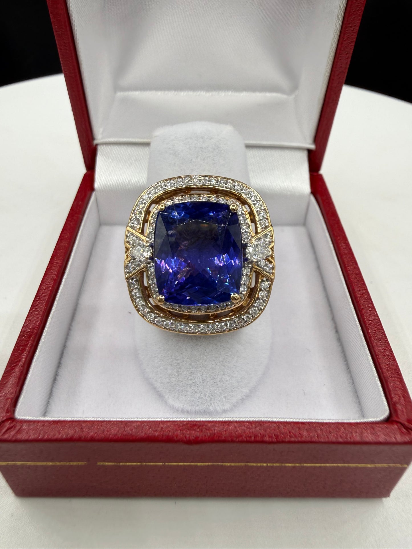 Lorique Natural Tanzanite & Diamond 18k Yellow Gold Ring 8.72ct Tanzanite | 0.63 Diamonds | Size 7.5