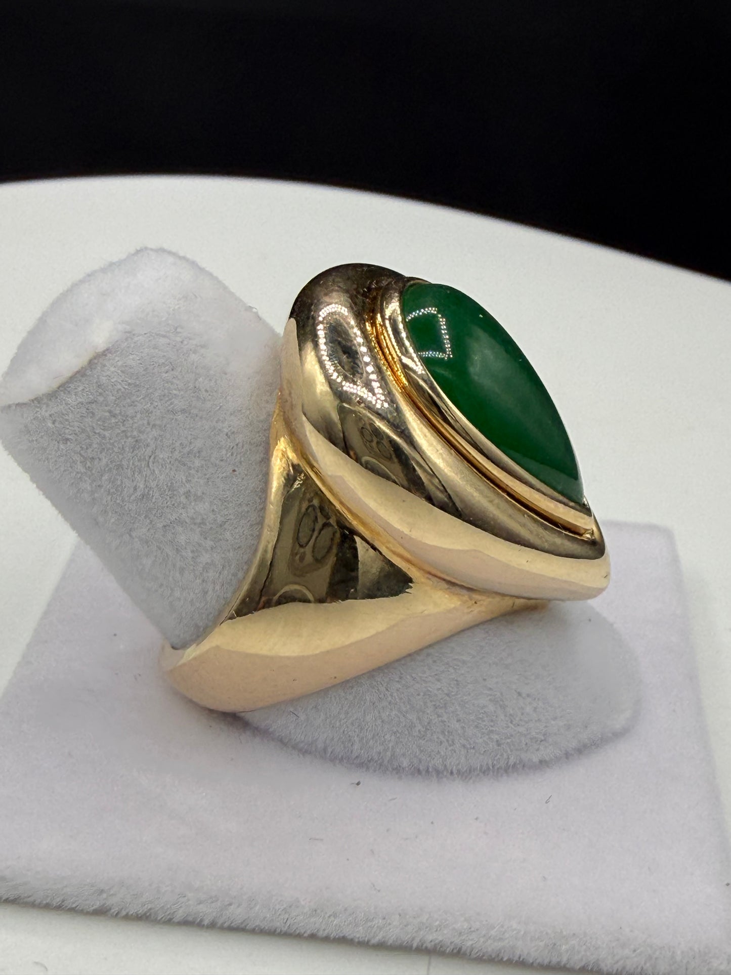Vintage Natural Nephrite Jade Pear Cabochon 14K Gold Ring Size 7 | 5.62ct