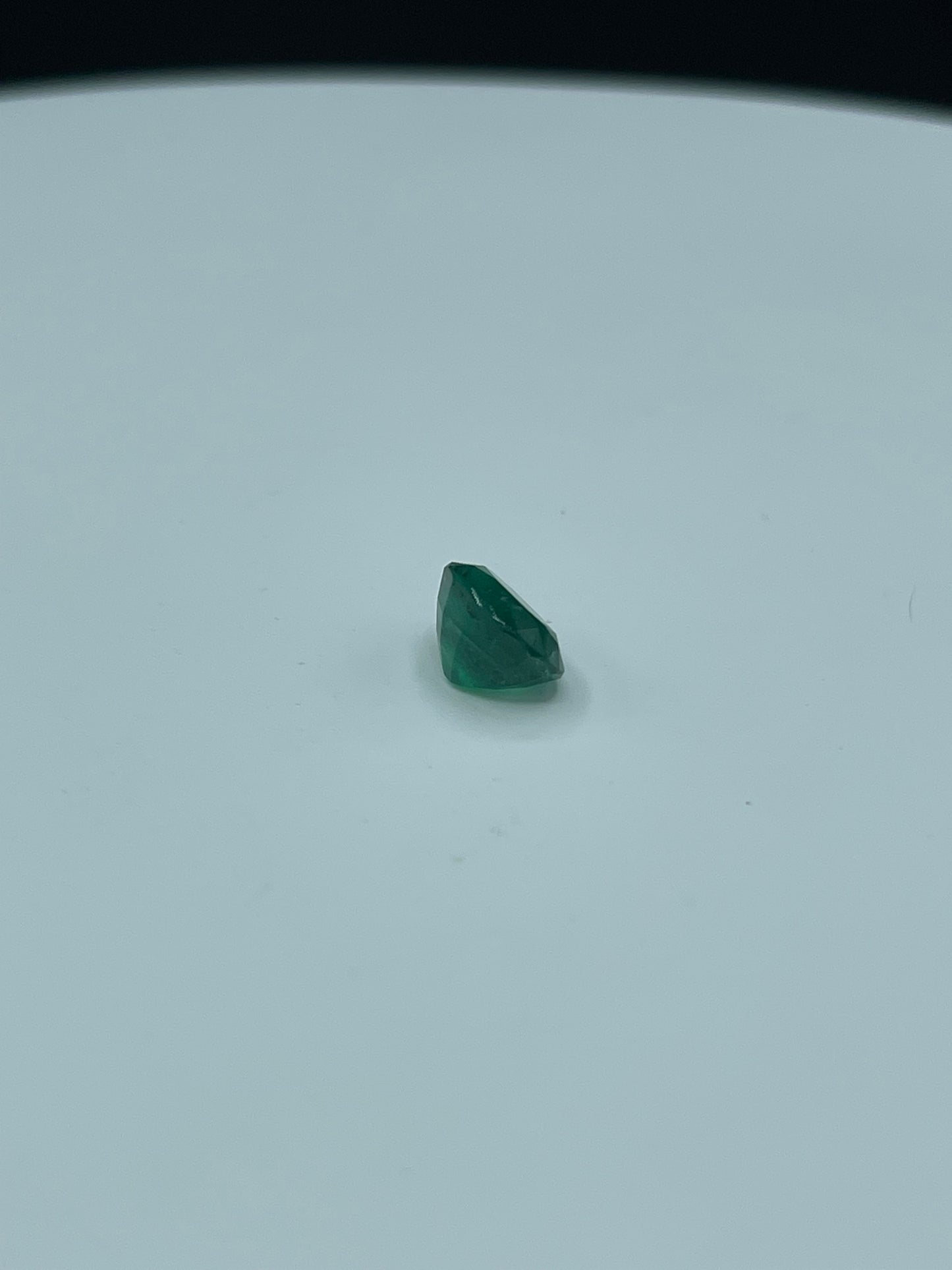 2.22 Carat Natural Emerald Oval Cut Loose Gemstone (9.1 x 7.2 x 5.6 MM)