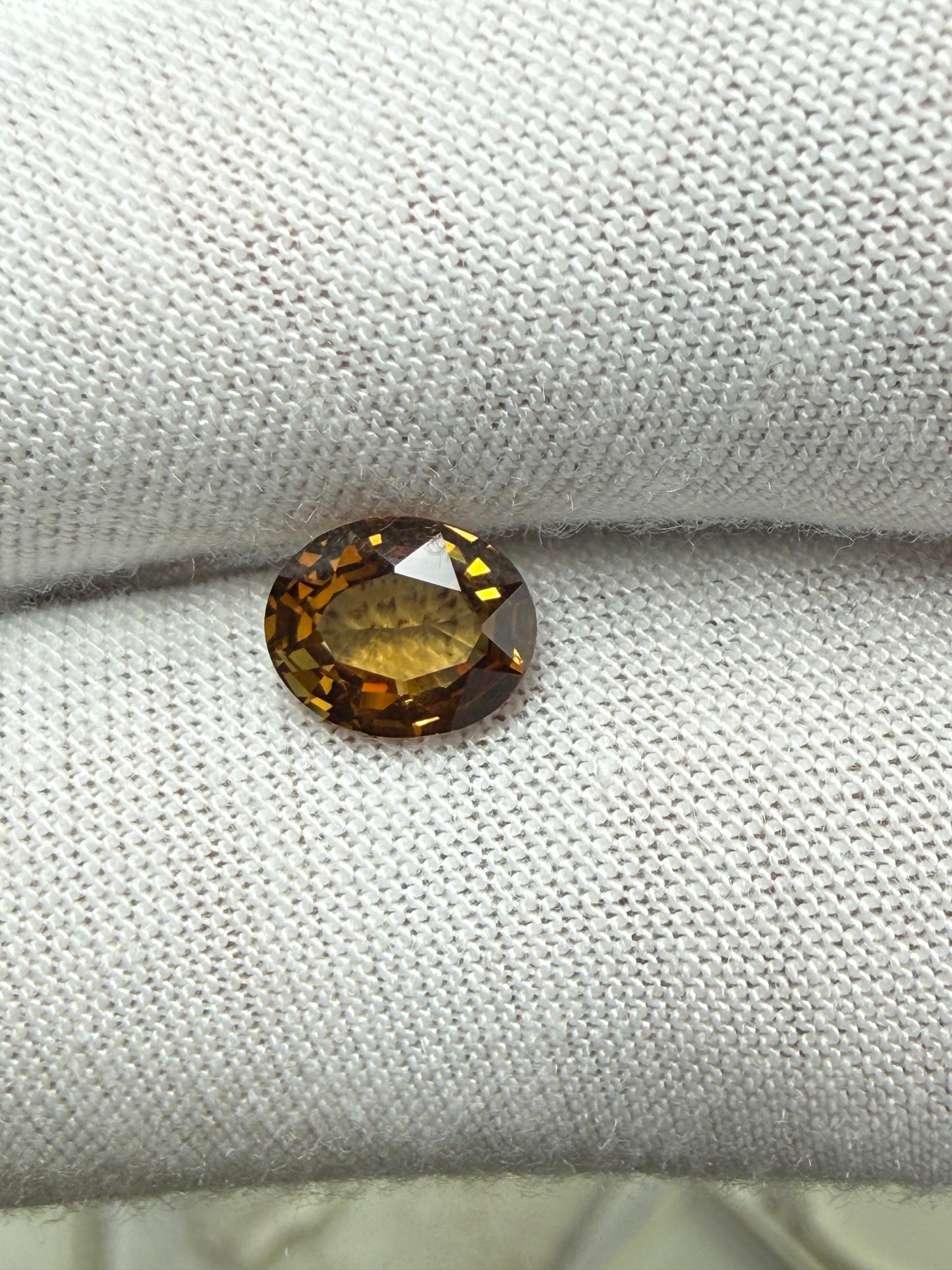 1.80ct Natural Unheated Ceylon Golden Yellow Sapphire Oval Cut Loose Gemstone
