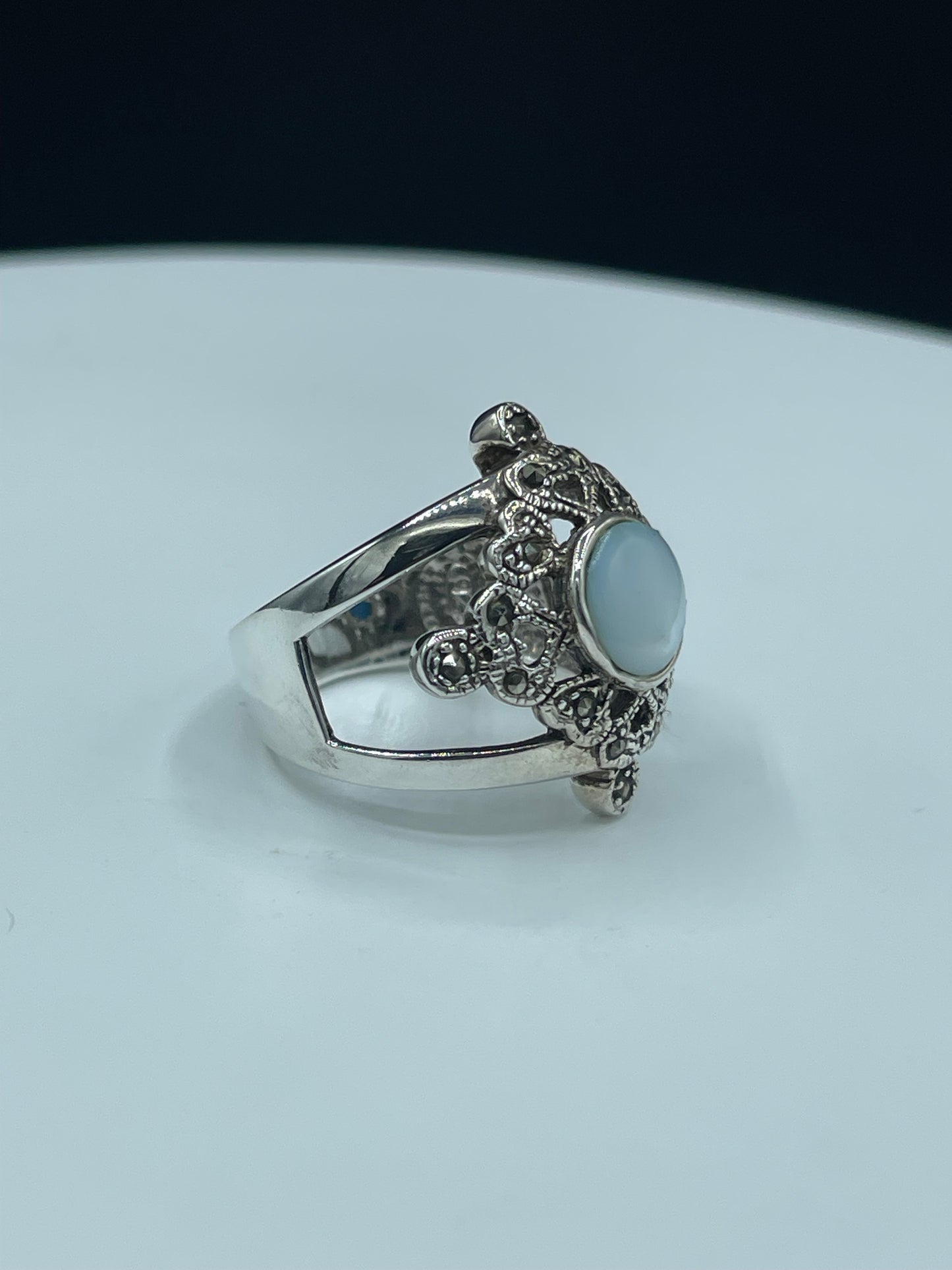 Natural Mother Of Pearl & Marcasite Sterling Silver Ring (Size 9)