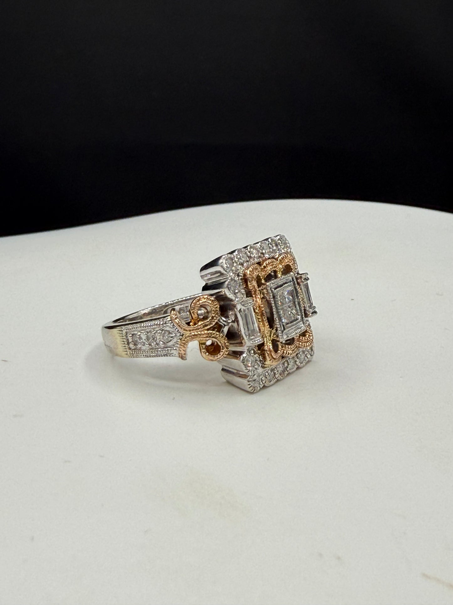 Vintage 14K Two Tone Rose & White Gold Diamond Cluster Cocktail Ring (Size 7)