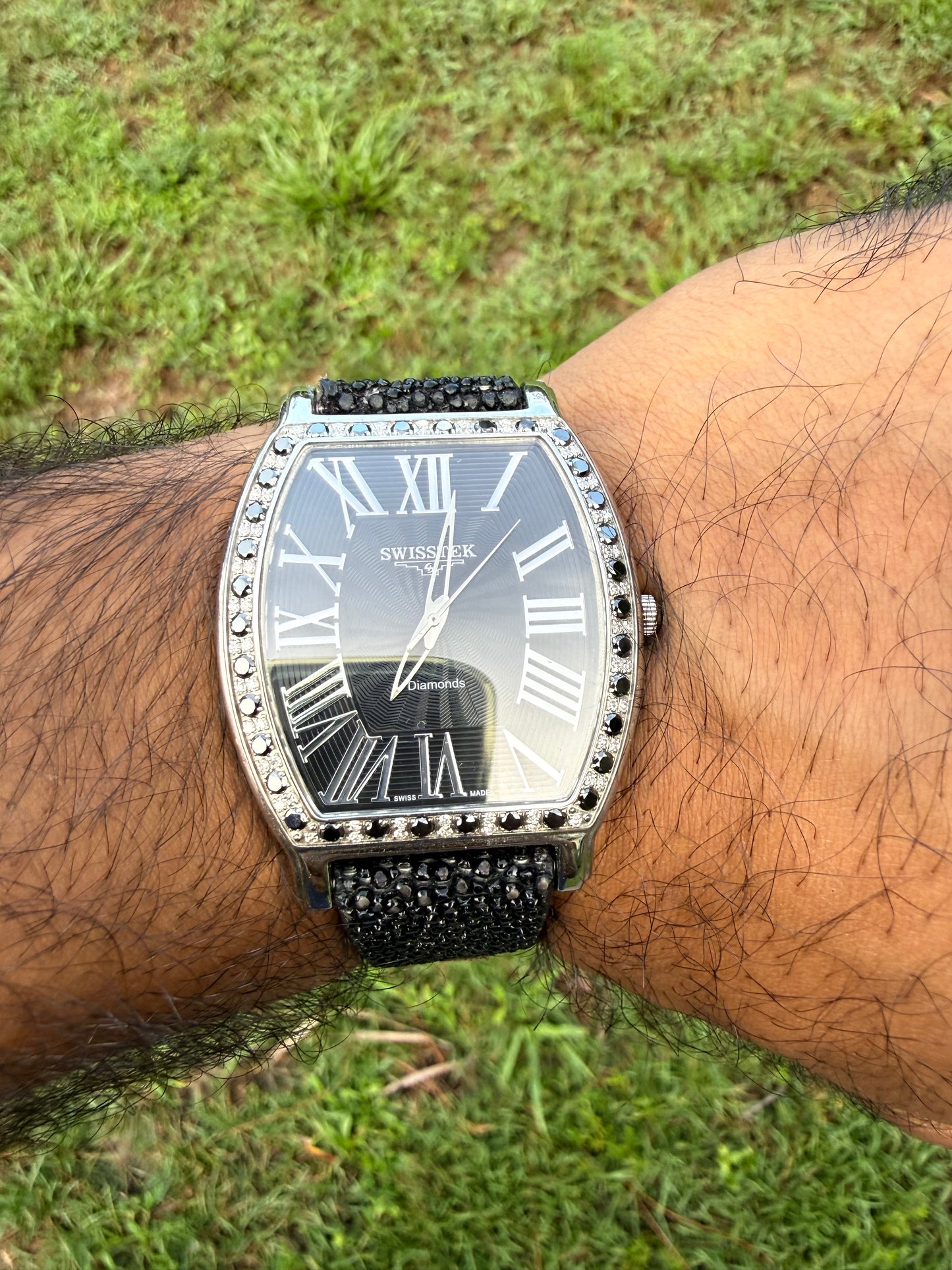 Swisstek Slimtek Natural Black & White Diamond Stingray Leather Band Watch | 38 MM | Quartz | Limited Edition