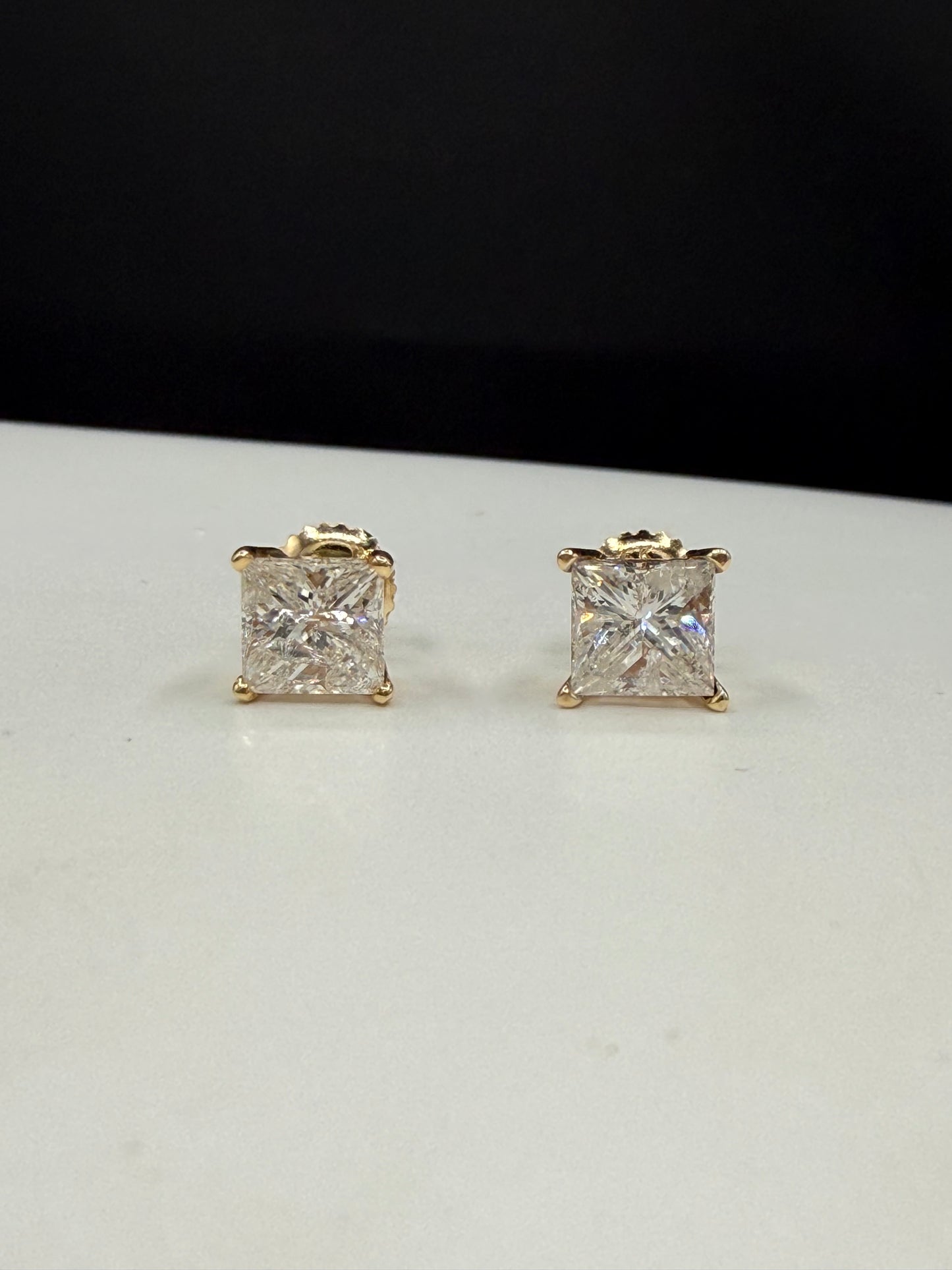 Vintage 2.50 CTW Natural Princess Cut Diamond 14k Yellow Gold Screwback Earrings
