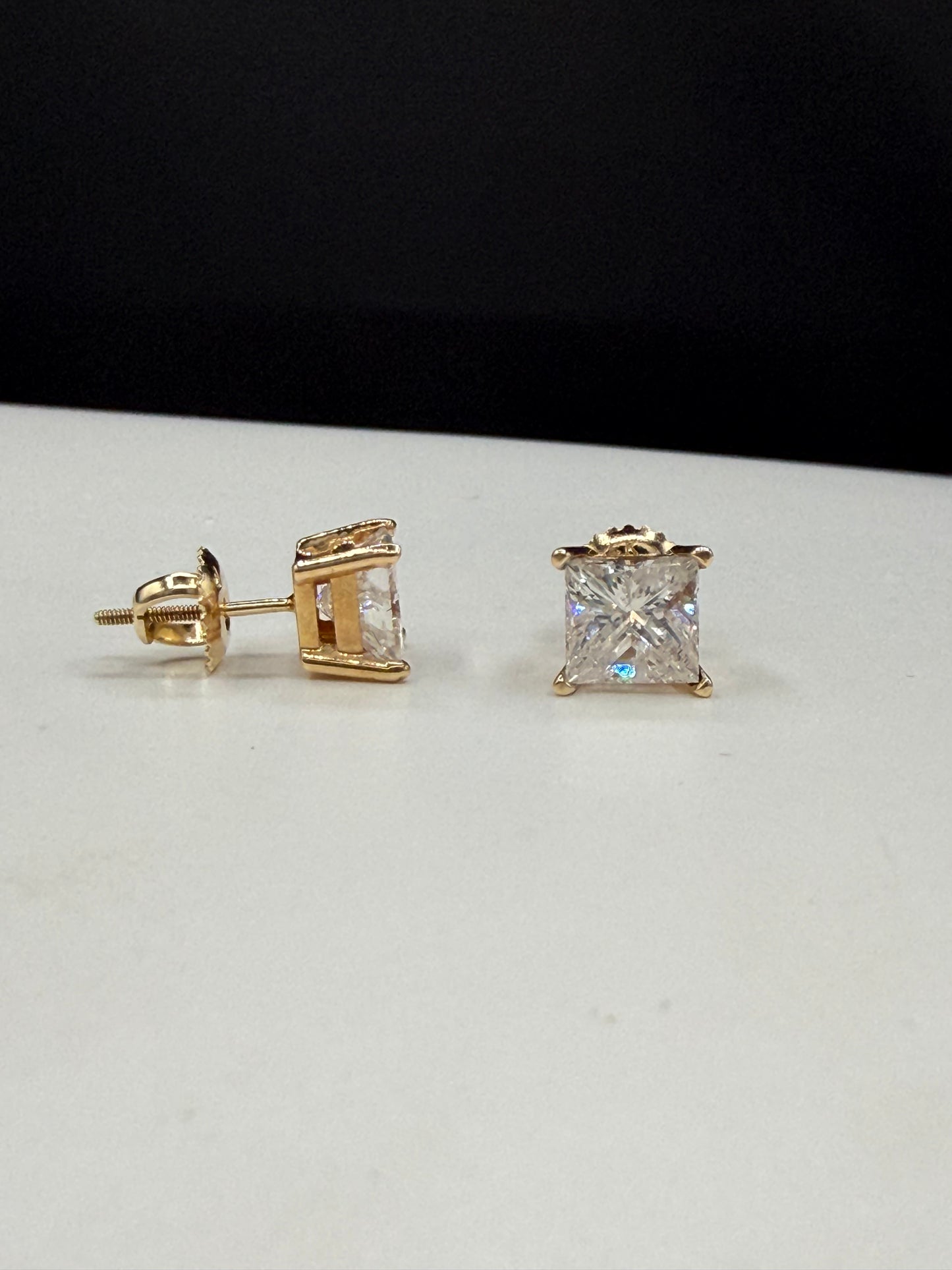 Vintage 2.50 CTW Natural Princess Cut Diamond 14k Yellow Gold Screwback Earrings