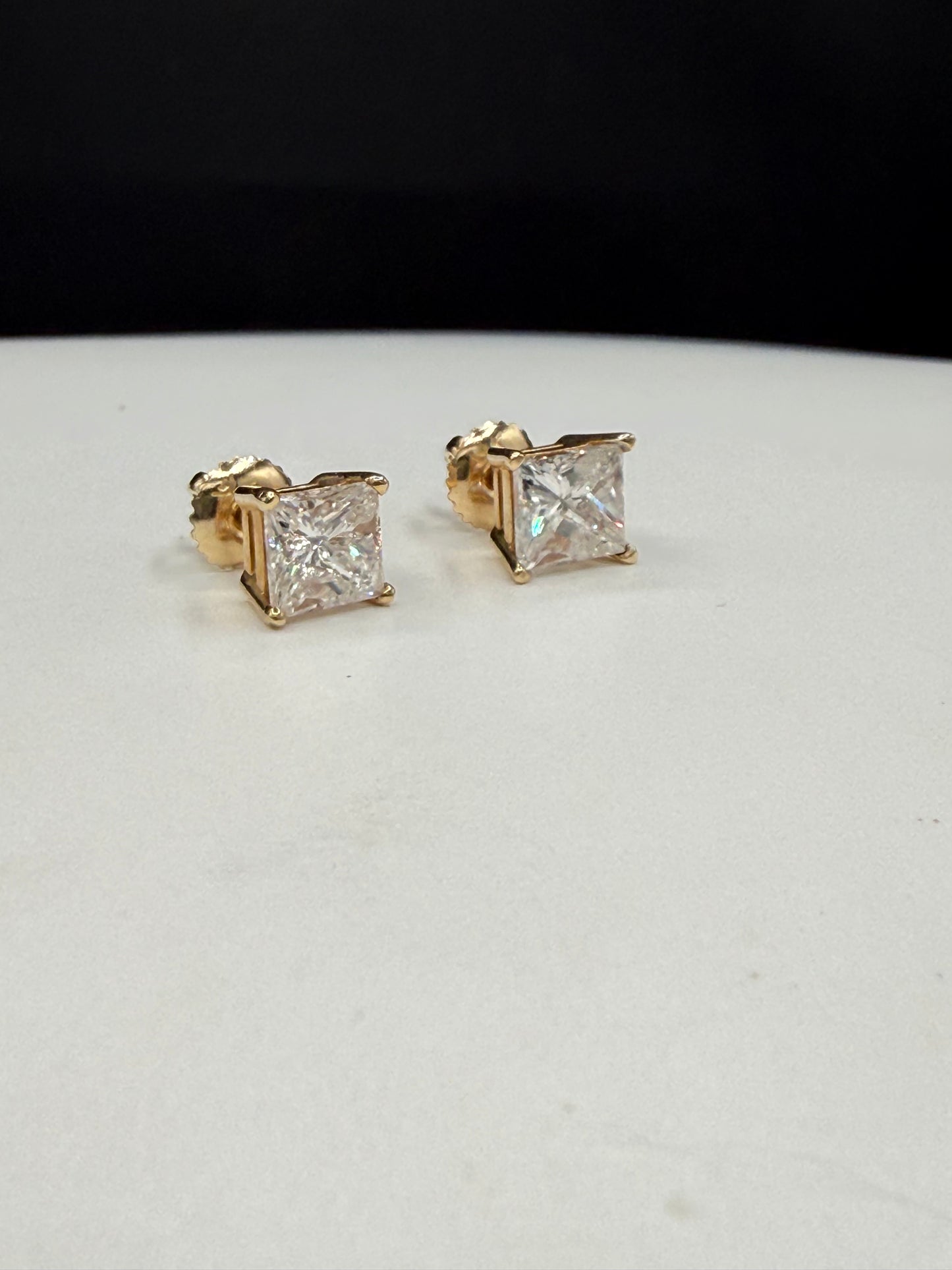 Vintage 2.50 CTW Natural Princess Cut Diamond 14k Yellow Gold Screwback Earrings