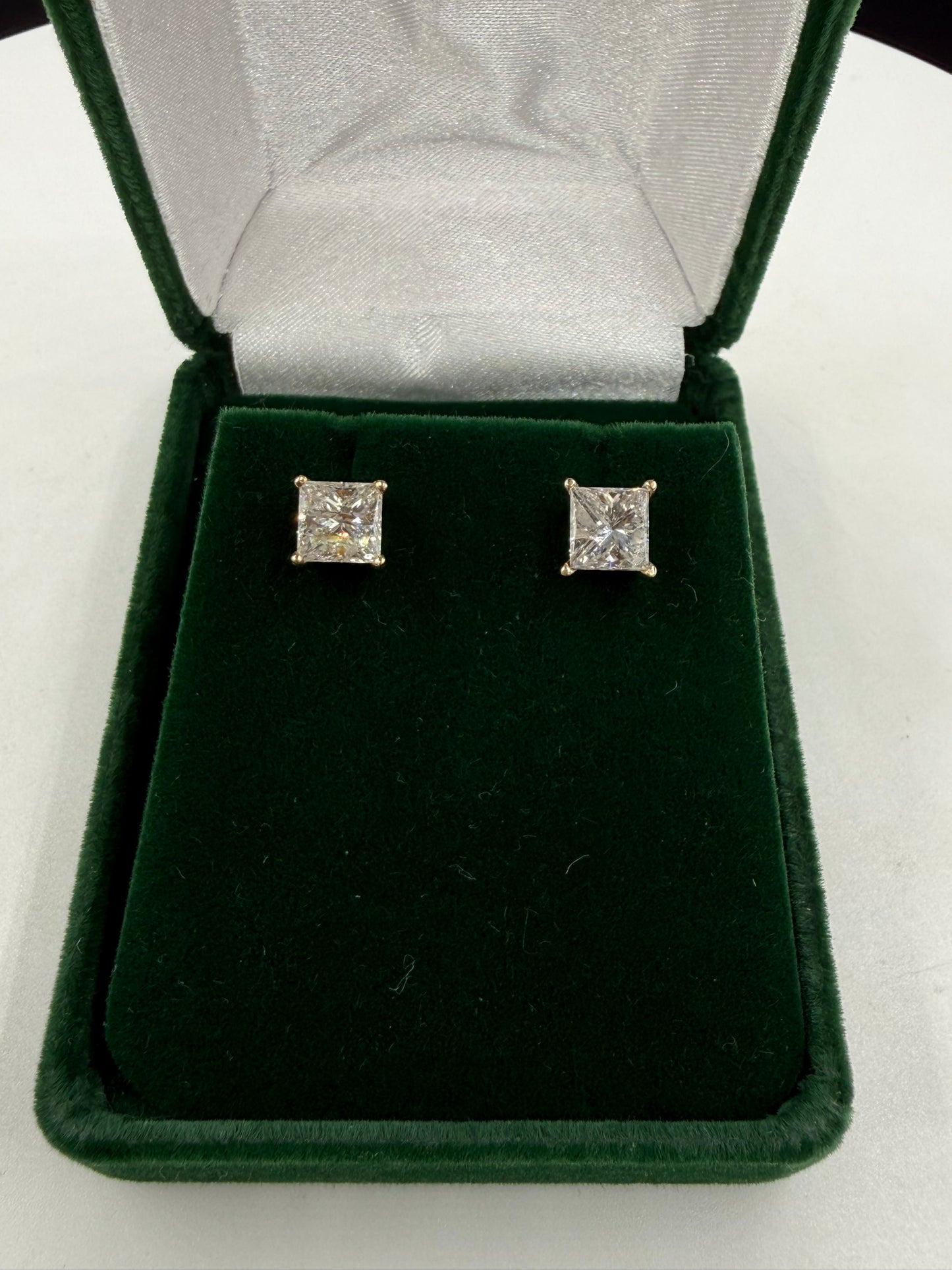 Vintage 2.50 CTW Natural Princess Cut Diamond 14k Yellow Gold Screwback Earrings