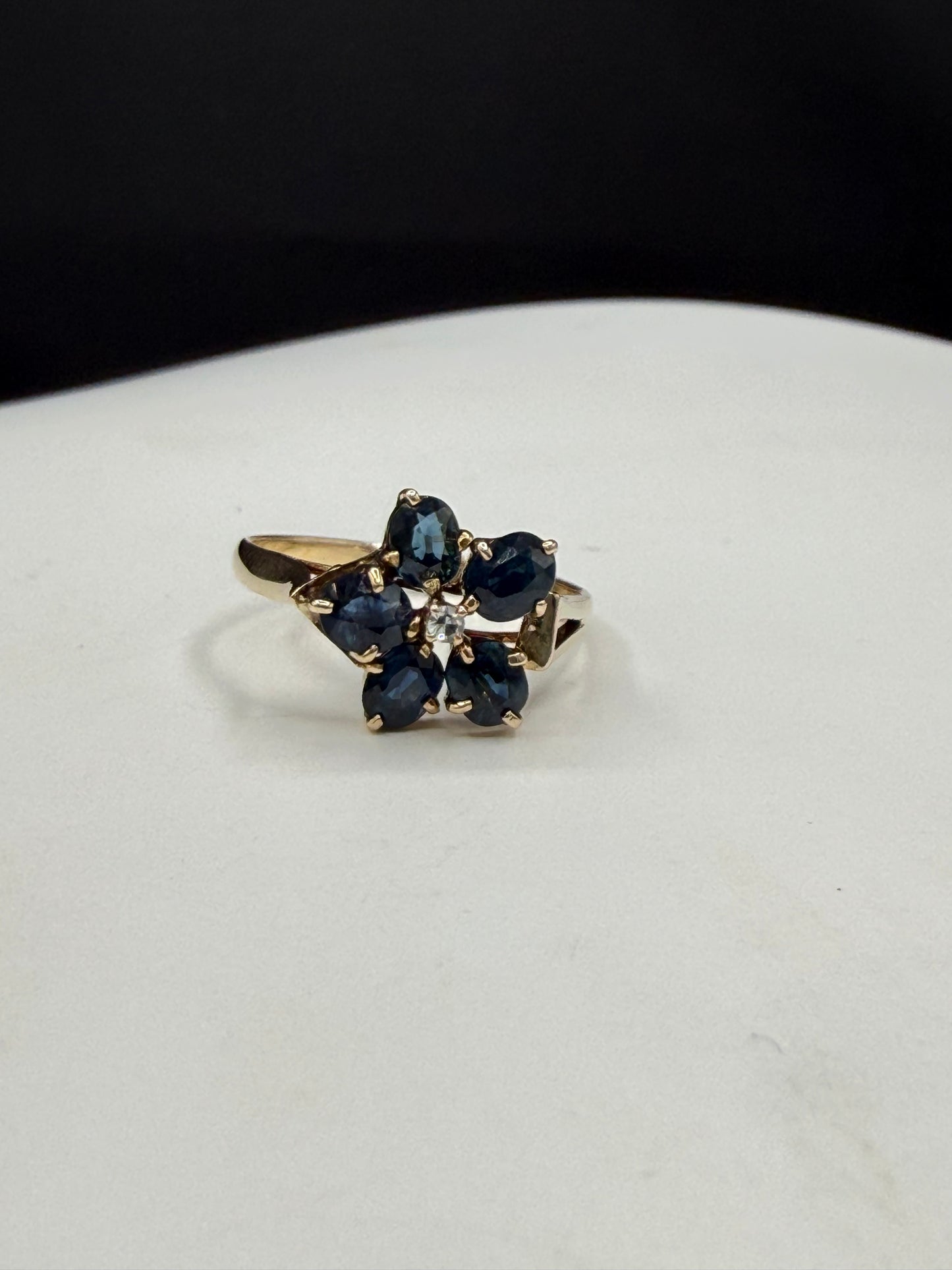 Vintage 14k Yellow Gold 1.00 Ct Natural Blue Sapphire & Diamond Flower Ring | Size 6.5