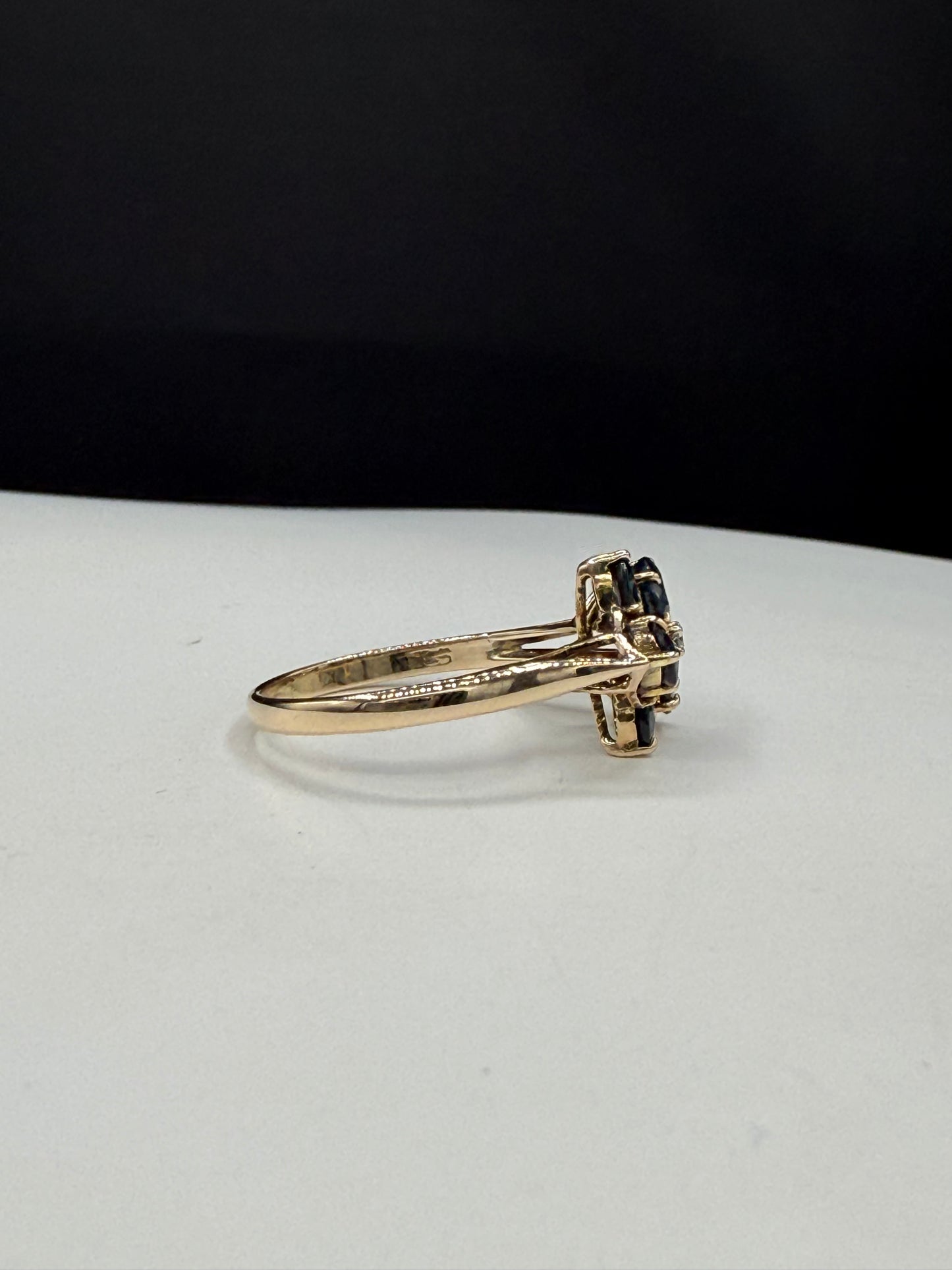 Vintage 14k Yellow Gold 1.00 Ct Natural Blue Sapphire & Diamond Flower Ring | Size 6.5