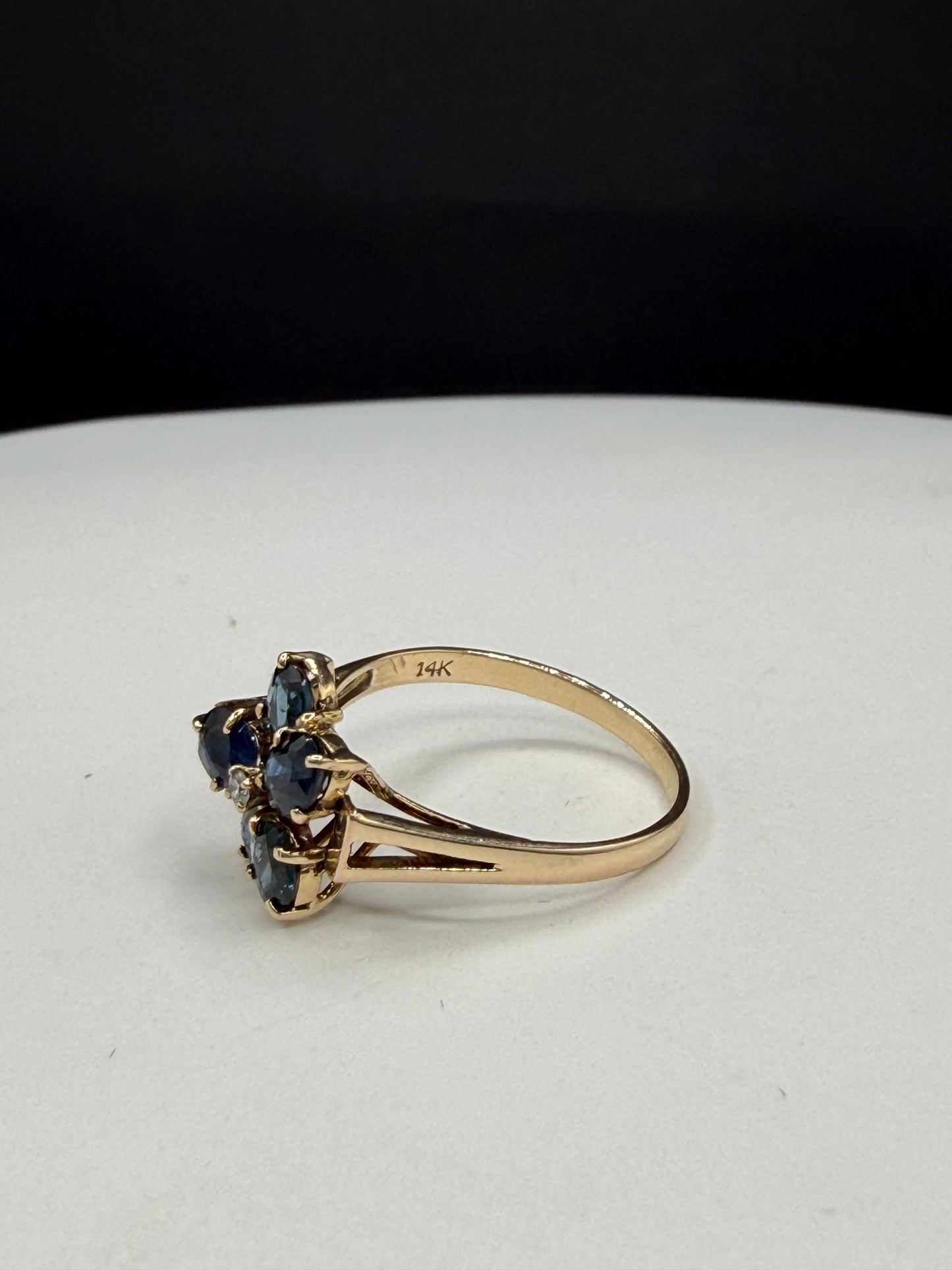 Vintage 14k Yellow Gold 1.00 Ct Natural Blue Sapphire & Diamond Flower Ring | Size 6.5