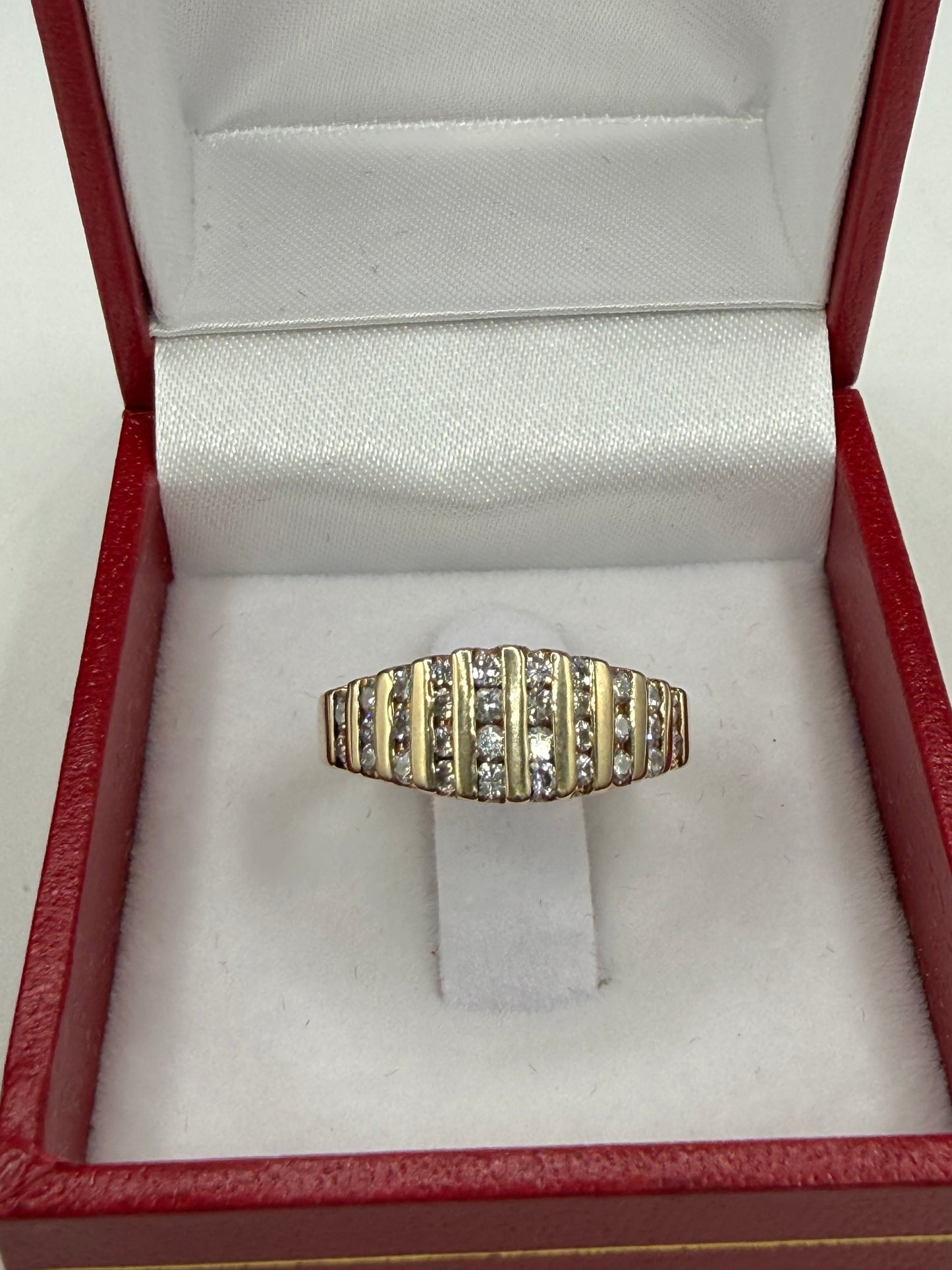 Vintage 14K Yellow Gold 0.50 CTW Natural Diamond Ribbed Band Ring (Size 5.5)