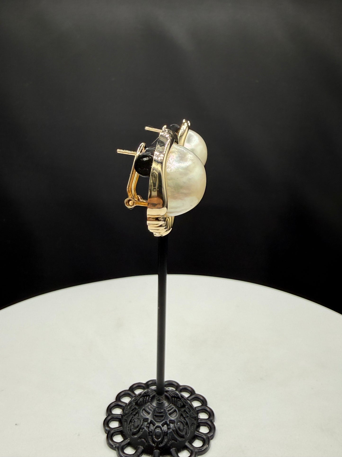 Vintage 14K Yellow Gold Natural Mabé Pearl Statement Earrings | 1.06 Inches