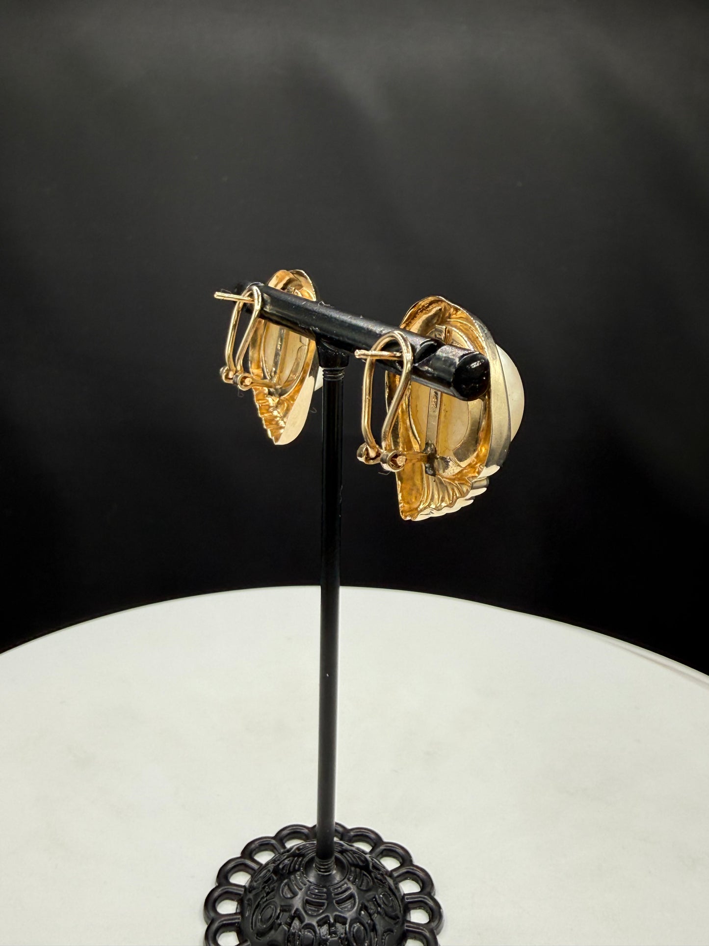 Vintage 14K Yellow Gold Natural Mabé Pearl Statement Earrings | 1.06 Inches