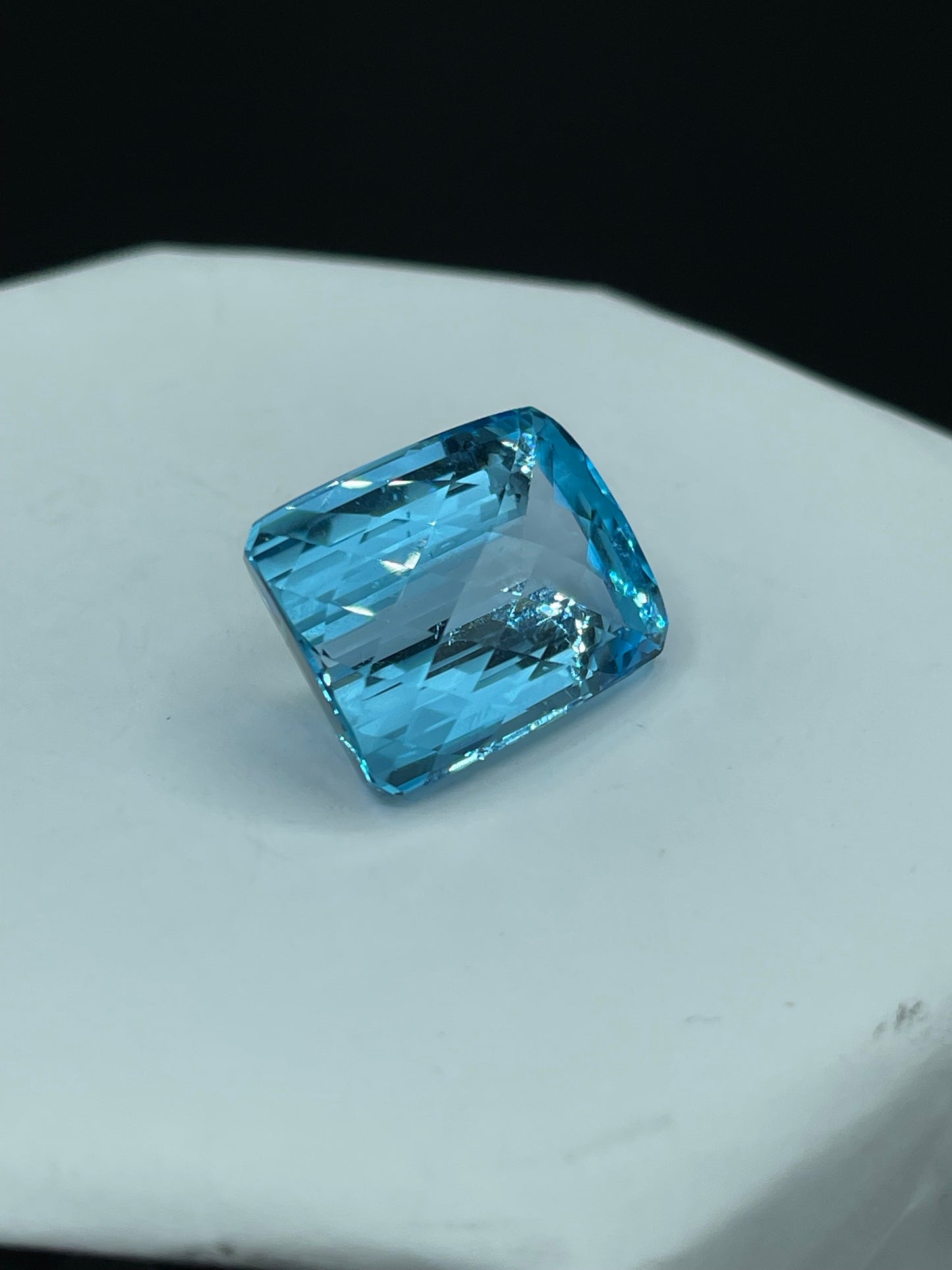 39.49 Carat Super Swiss Blue Topaz Emerald Cut Loose Gemstone (22.75 x 16.62 x 11.51 MM)