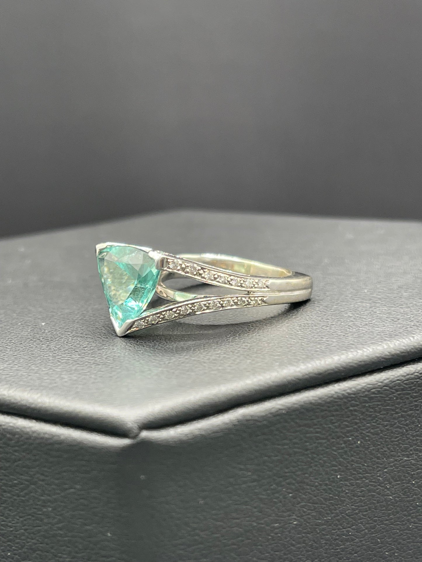 4.67 Carat AGL Certified Paraiba Tourmaline and Diamond 18K White Gold Ring (Size 6.5)