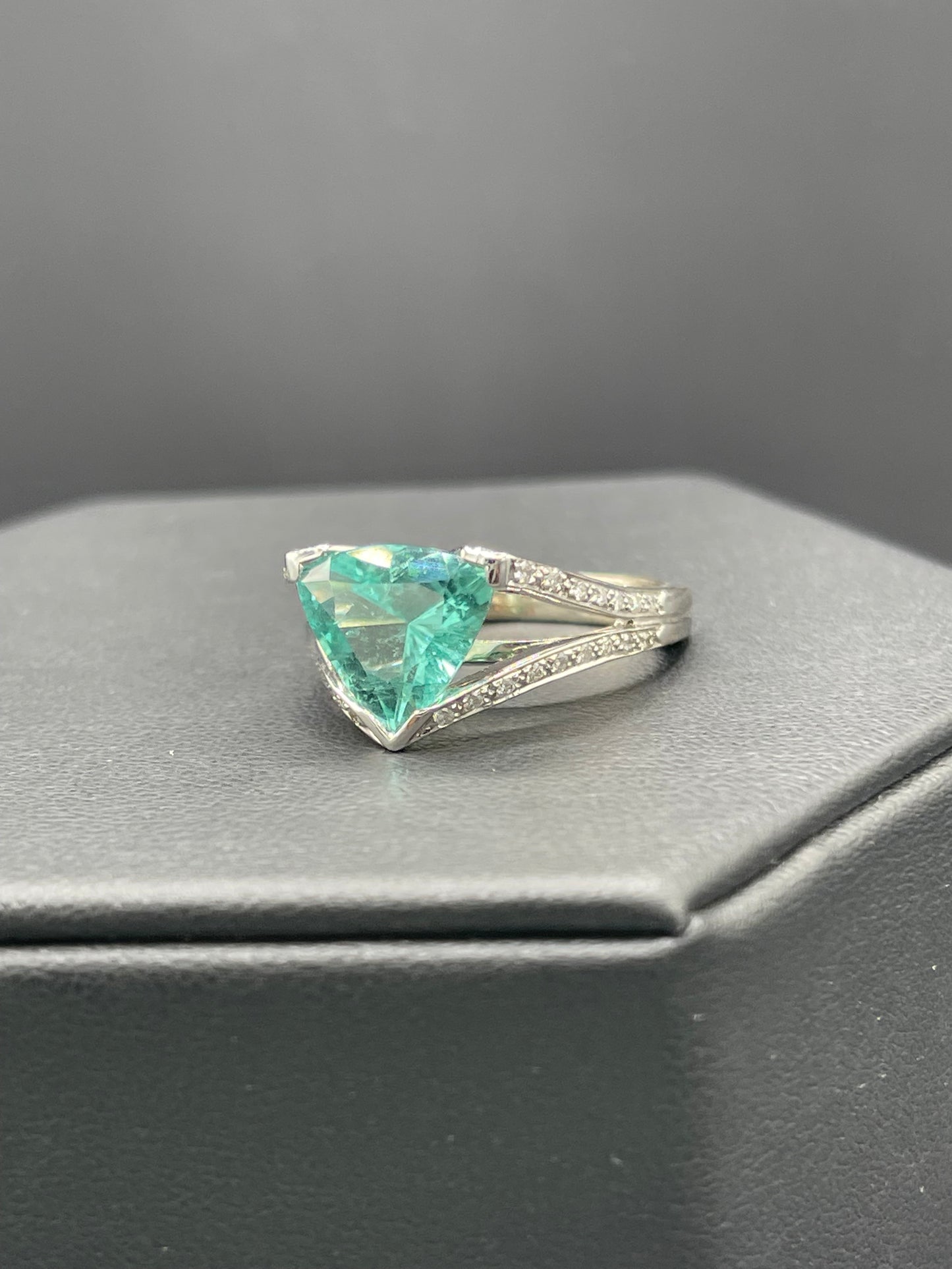 4.67 Carat AGL Certified Paraiba Tourmaline and Diamond 18K White Gold Ring (Size 6.5)